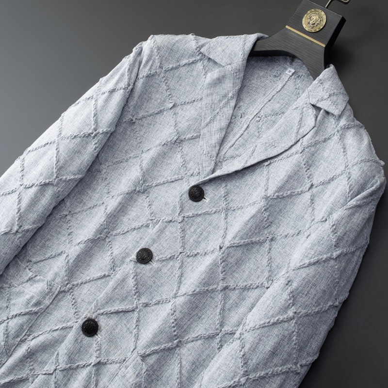 Giacca e pantaloni strutturati da uomo