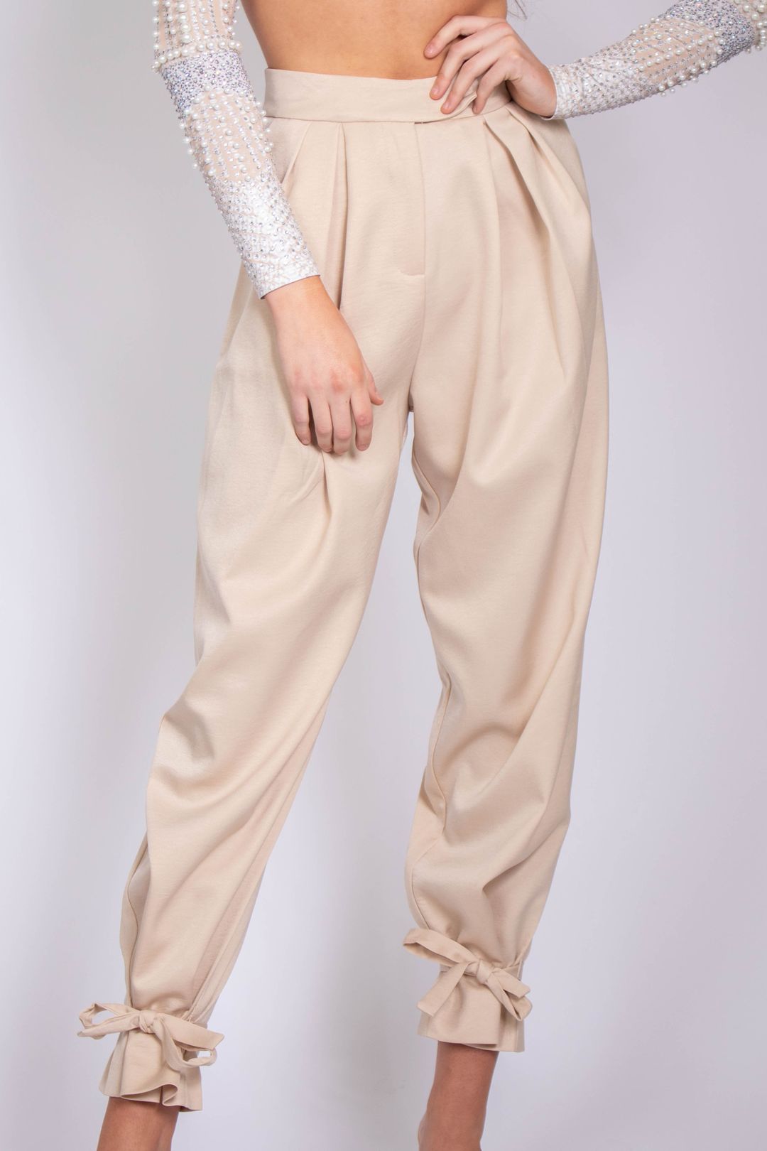 Pantaloni casual a gamba larga con nastro