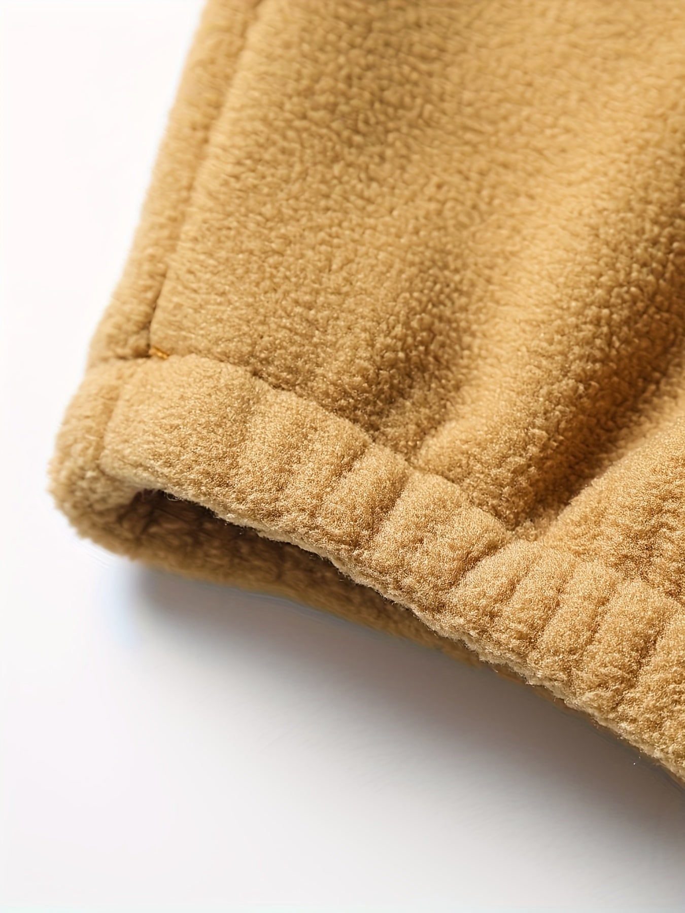 Calda felpa con cappuccio realizzata in pile polare