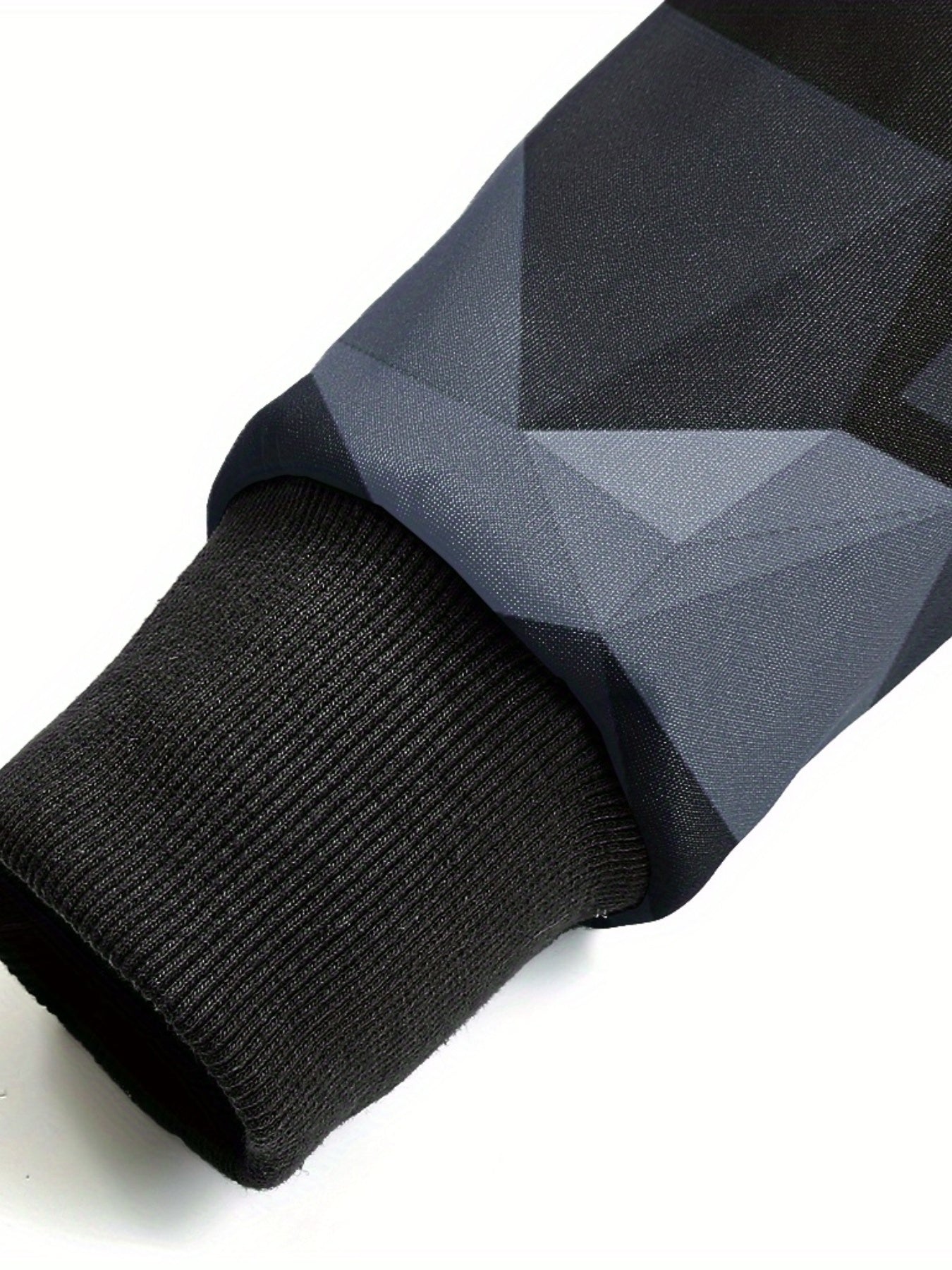 Felpa con cappuccio con motivo geometrico e pelliccia