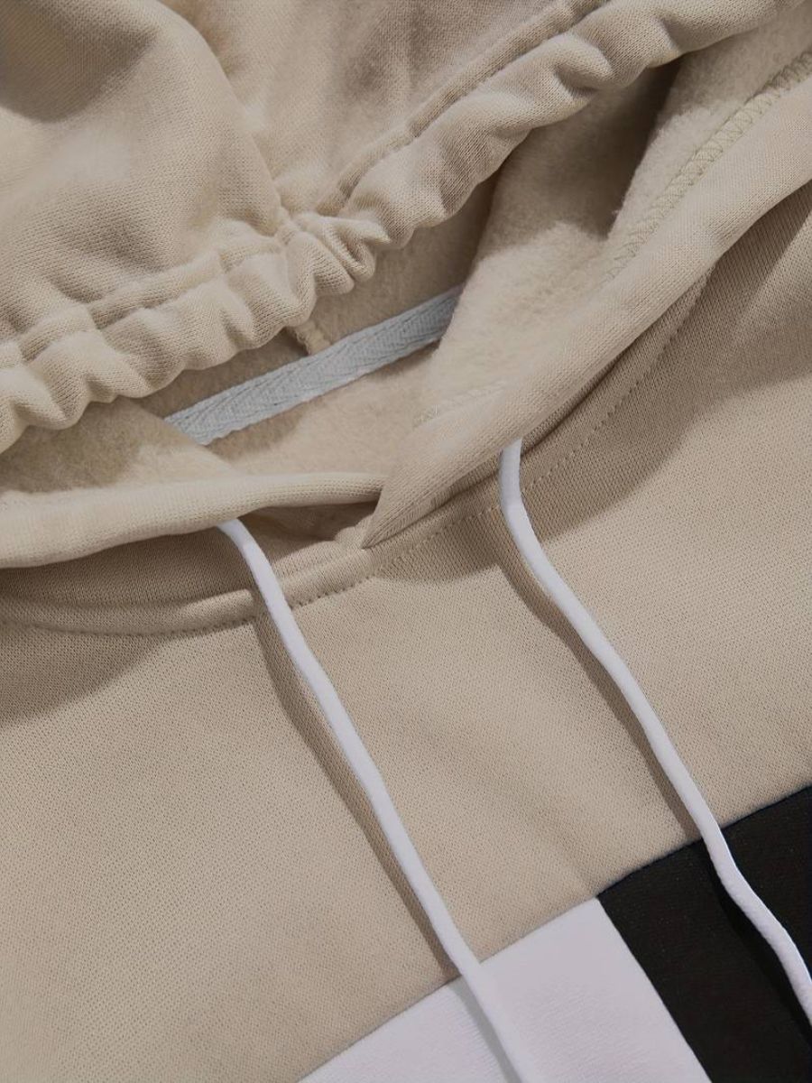 felpa con cappuccio e pantaloni da jogging con coulisse