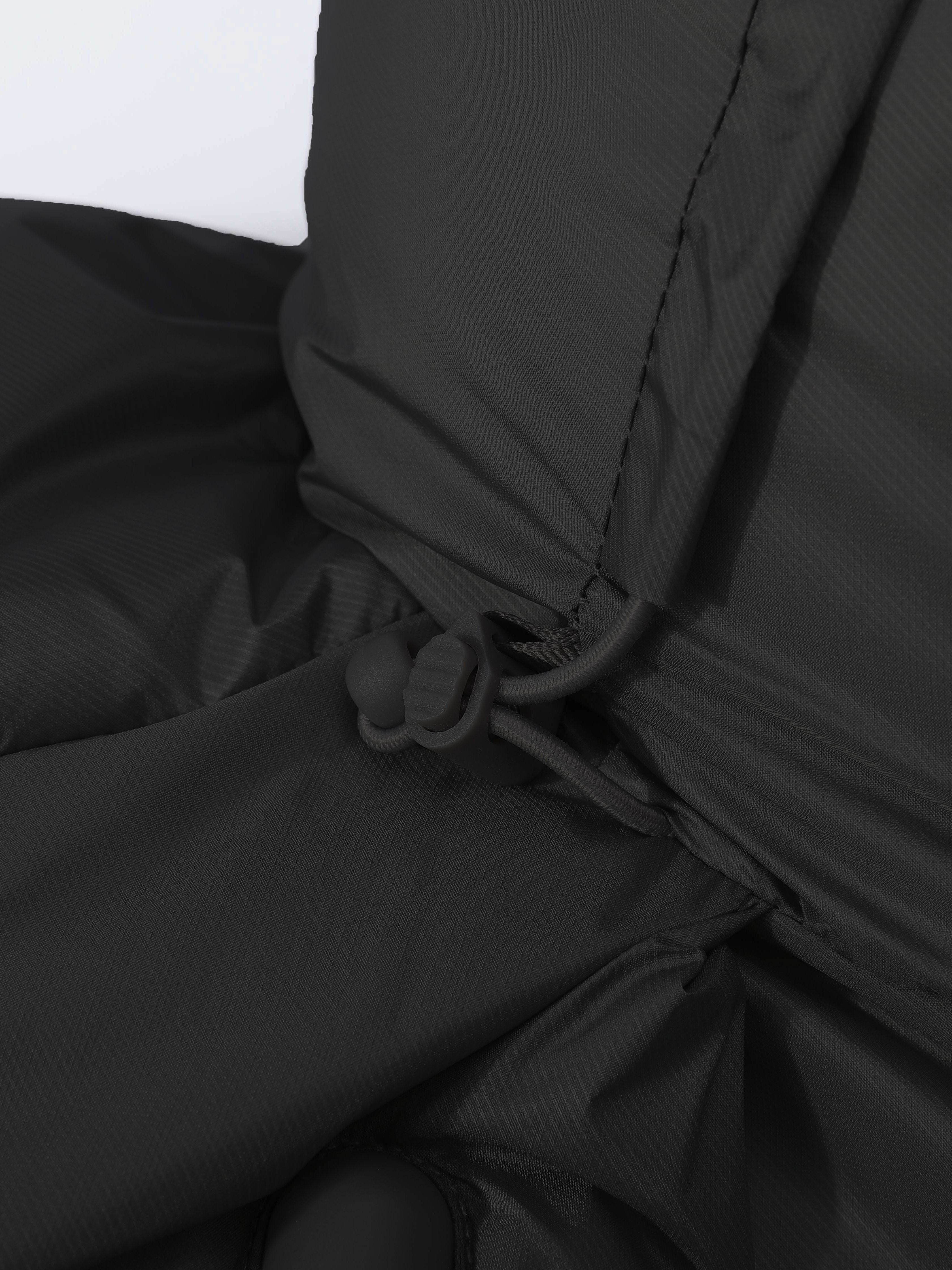 Piumino antivento con collo alto