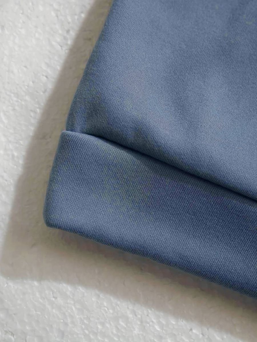 felpa con cappuccio e pantaloni da jogging con coulisse