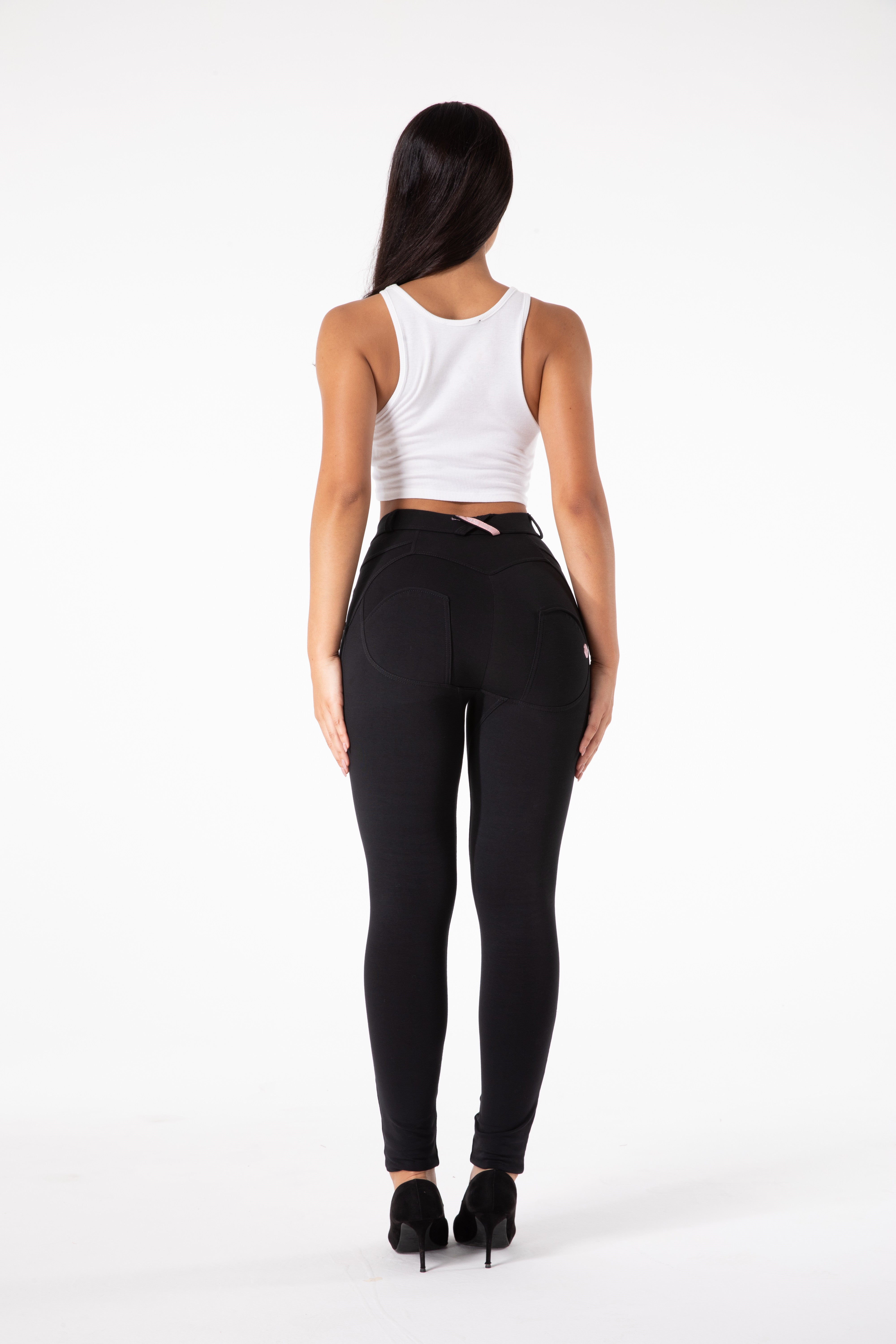 Pantaloni attillati neri
