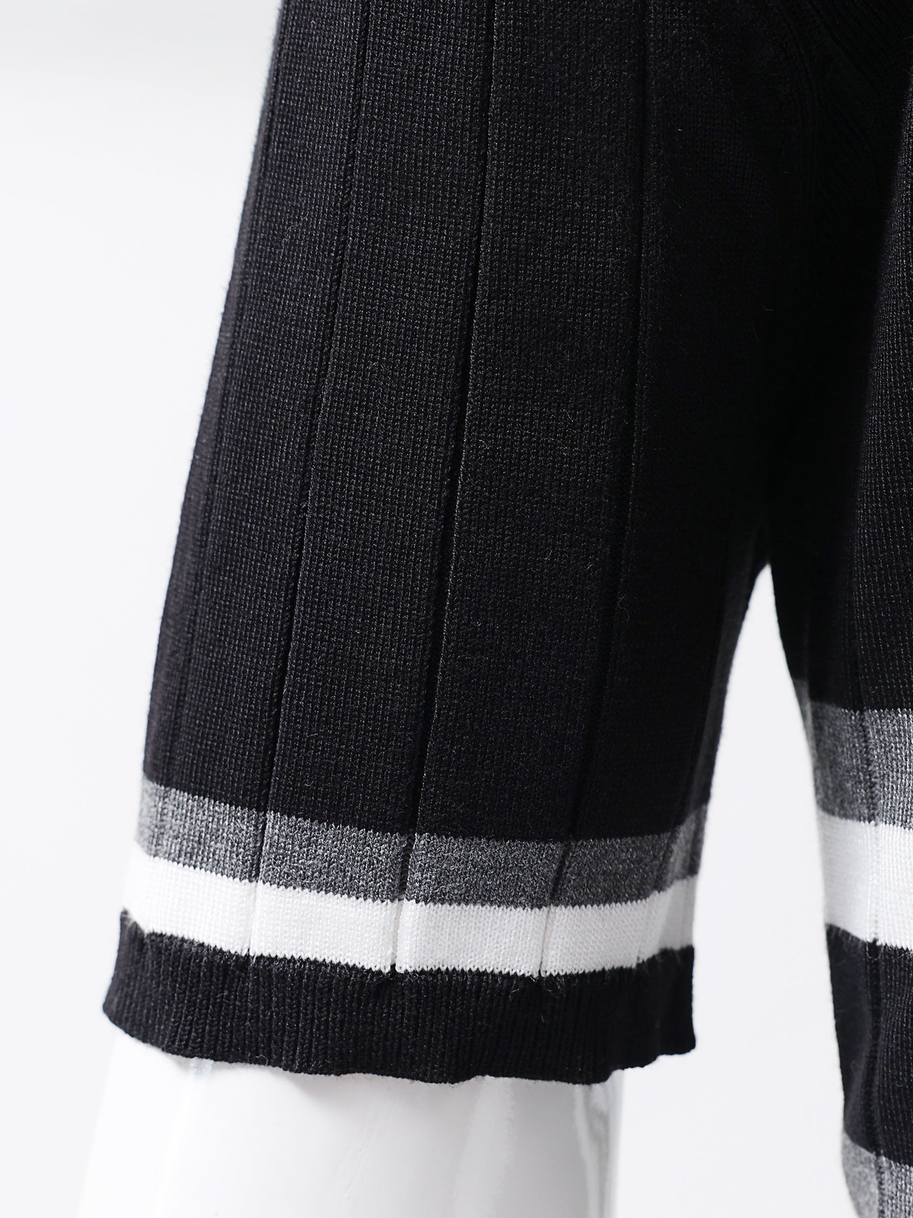 Polo elegante con fantasia a righe