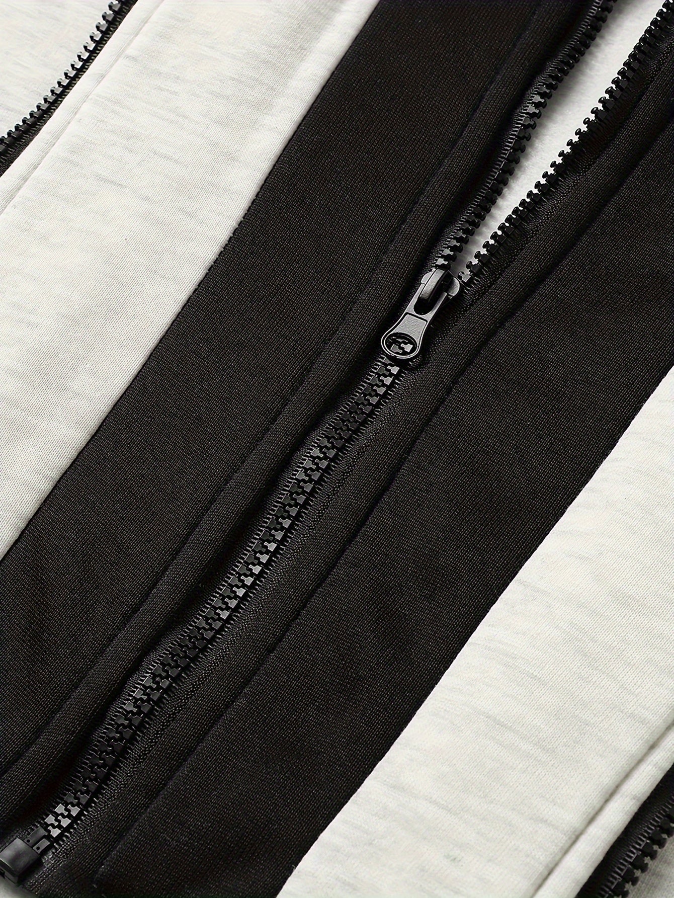 Felpa con cappuccio con collo alto