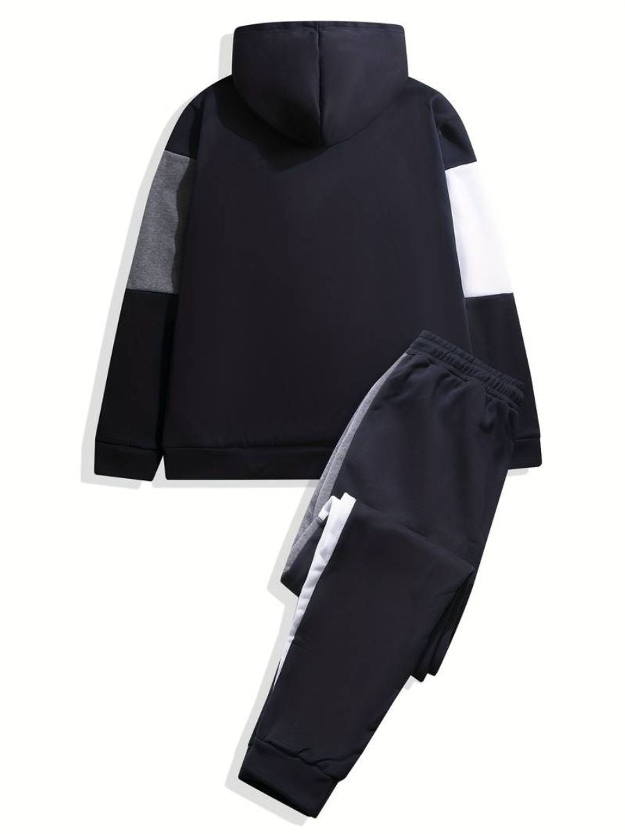 felpa con cappuccio e pantaloni da jogging con coulisse