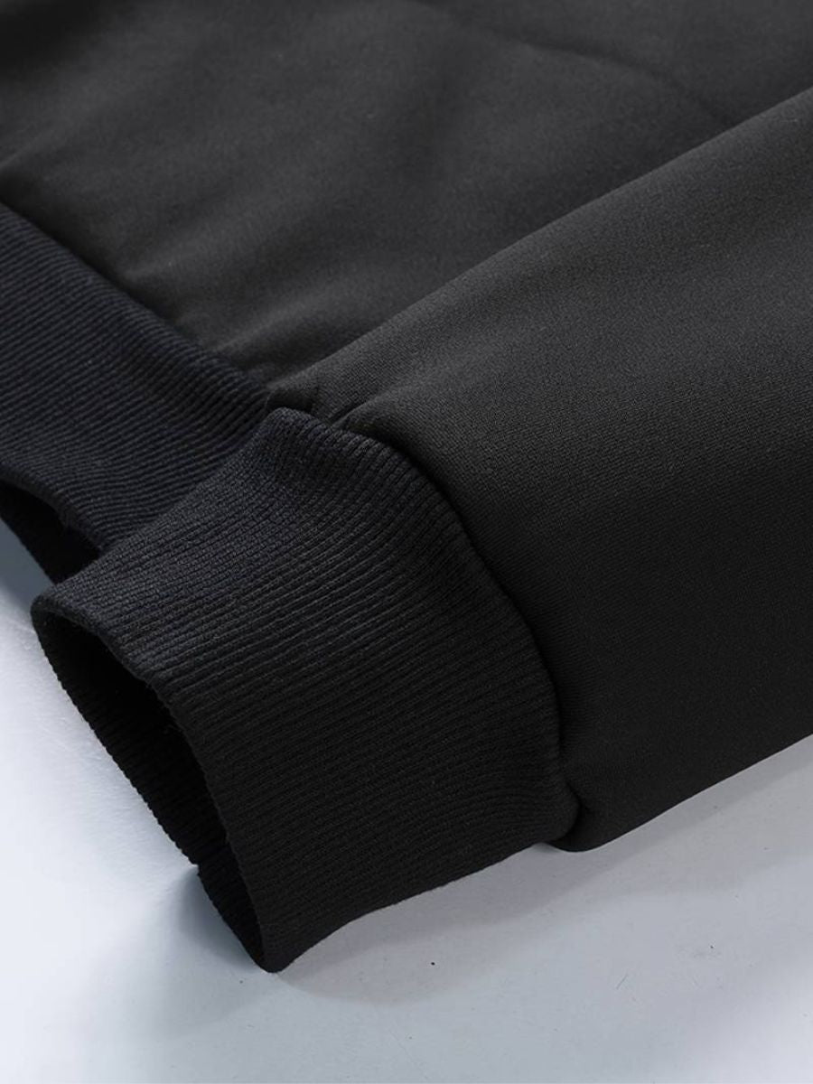 maglione con coulisse e pantaloni da jogging per uomo