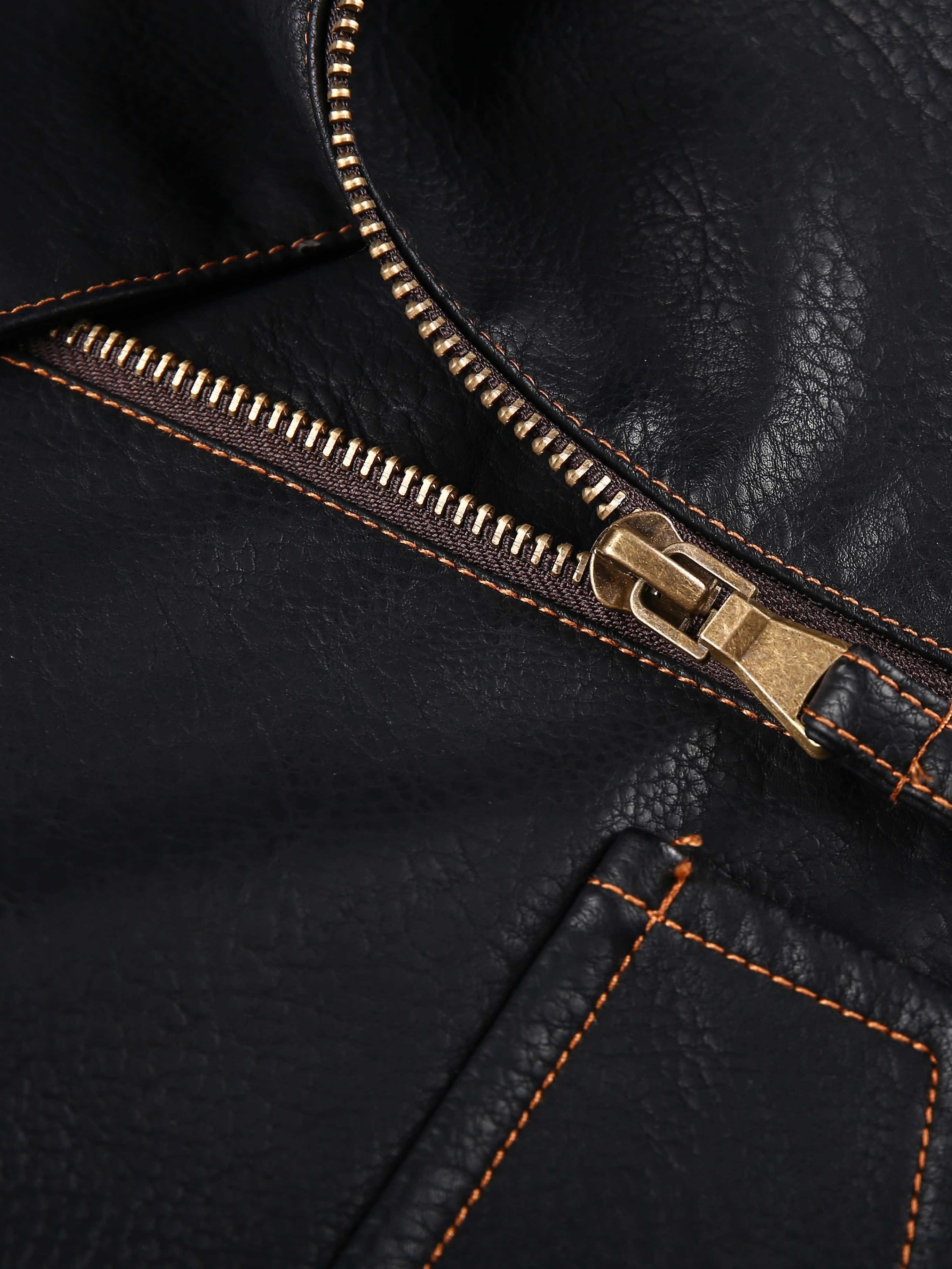 Giacca in ecopelle nera