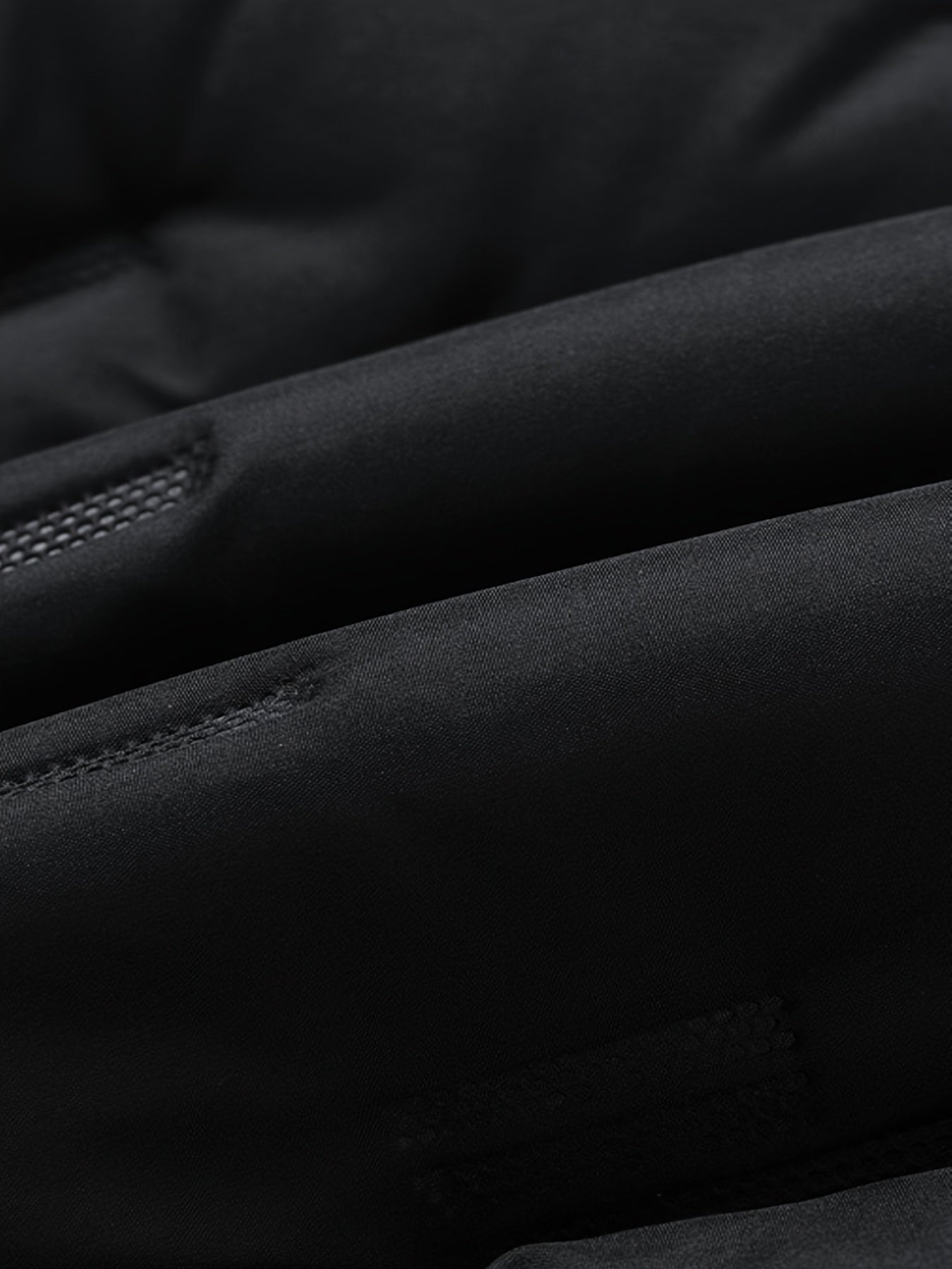 Gilet imbottito con cappuccio e cerniera