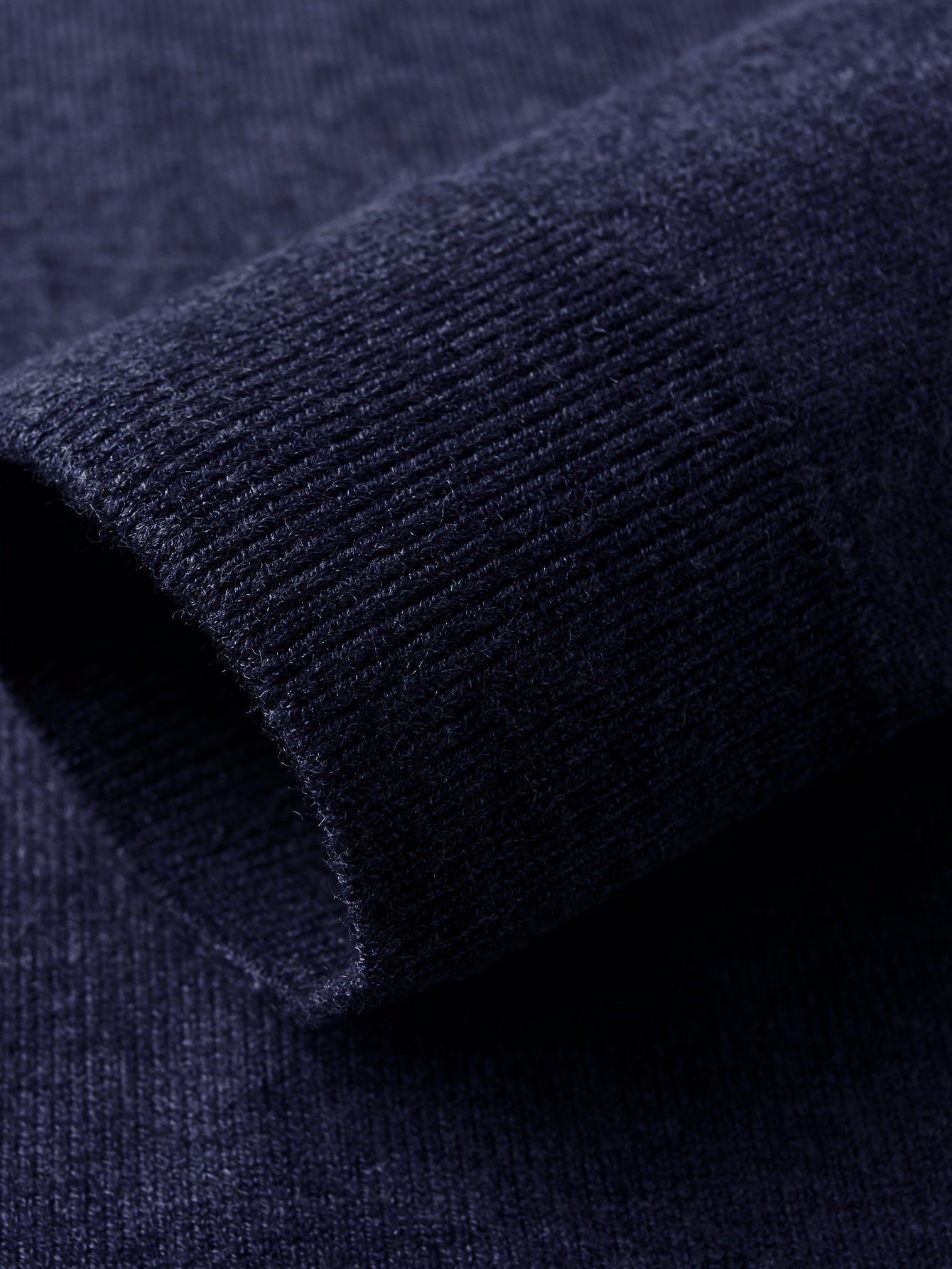 Maglione in lana lavorato a maglia per uomo