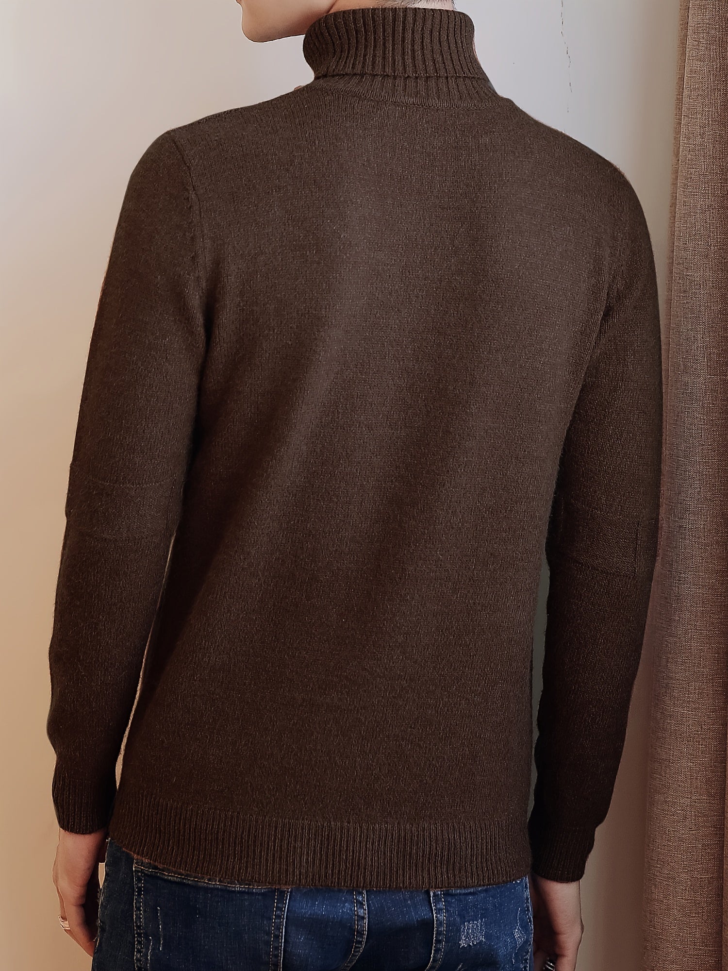 Maglione lavorato a maglia a righe per uomo