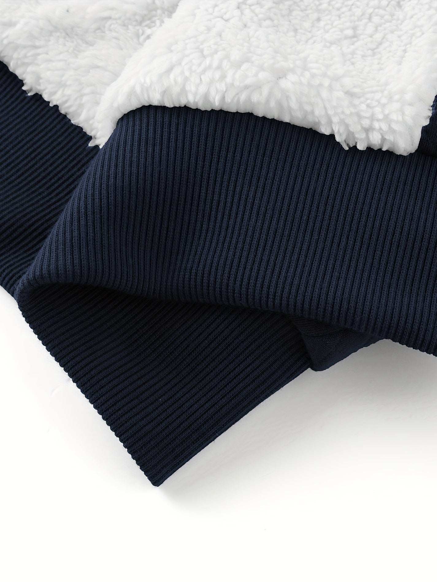 Felpa con cappuccio in pelliccia testurizzata