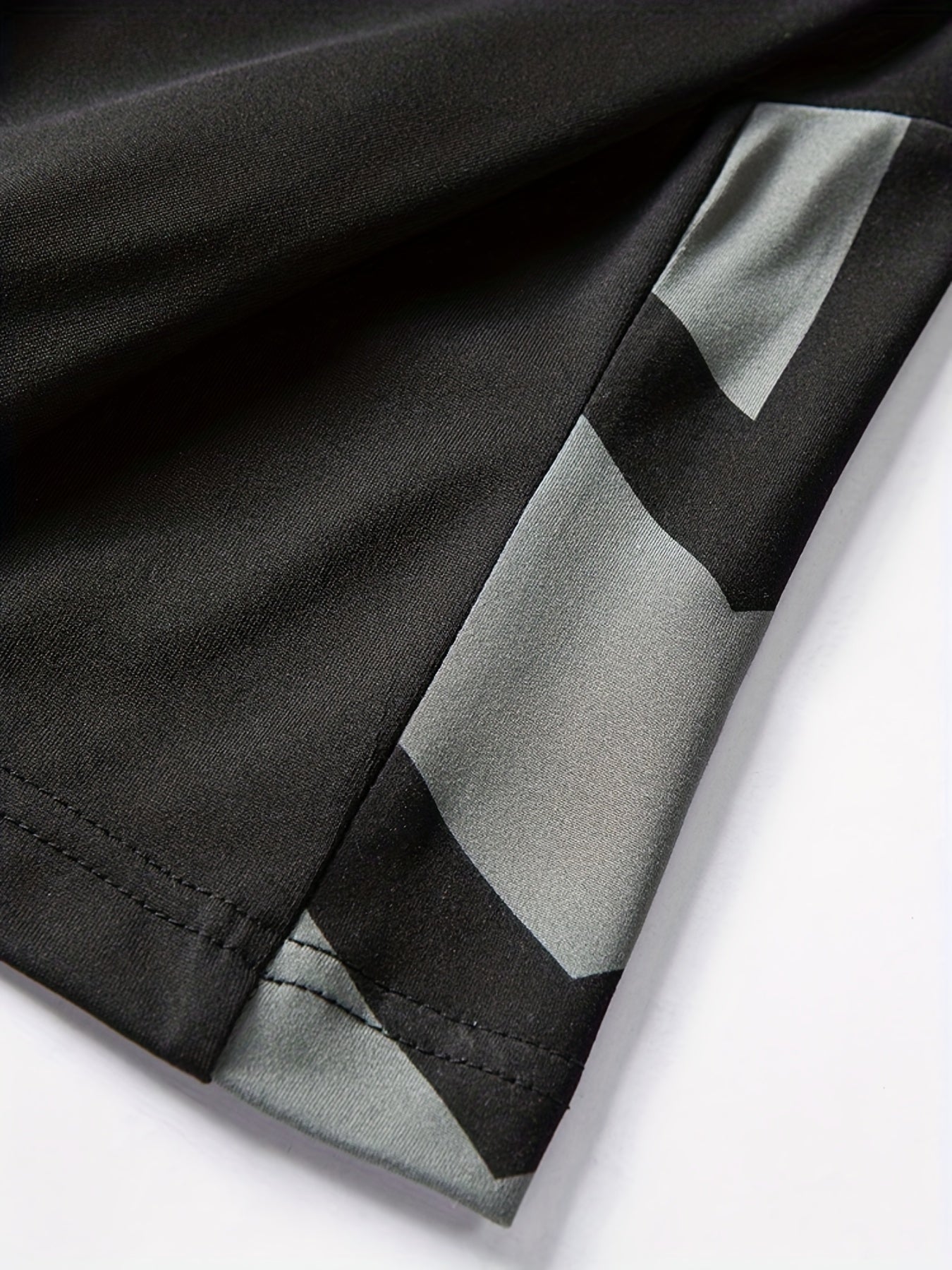 Set composto da maglietta a maniche corte e pantaloni con coulisse