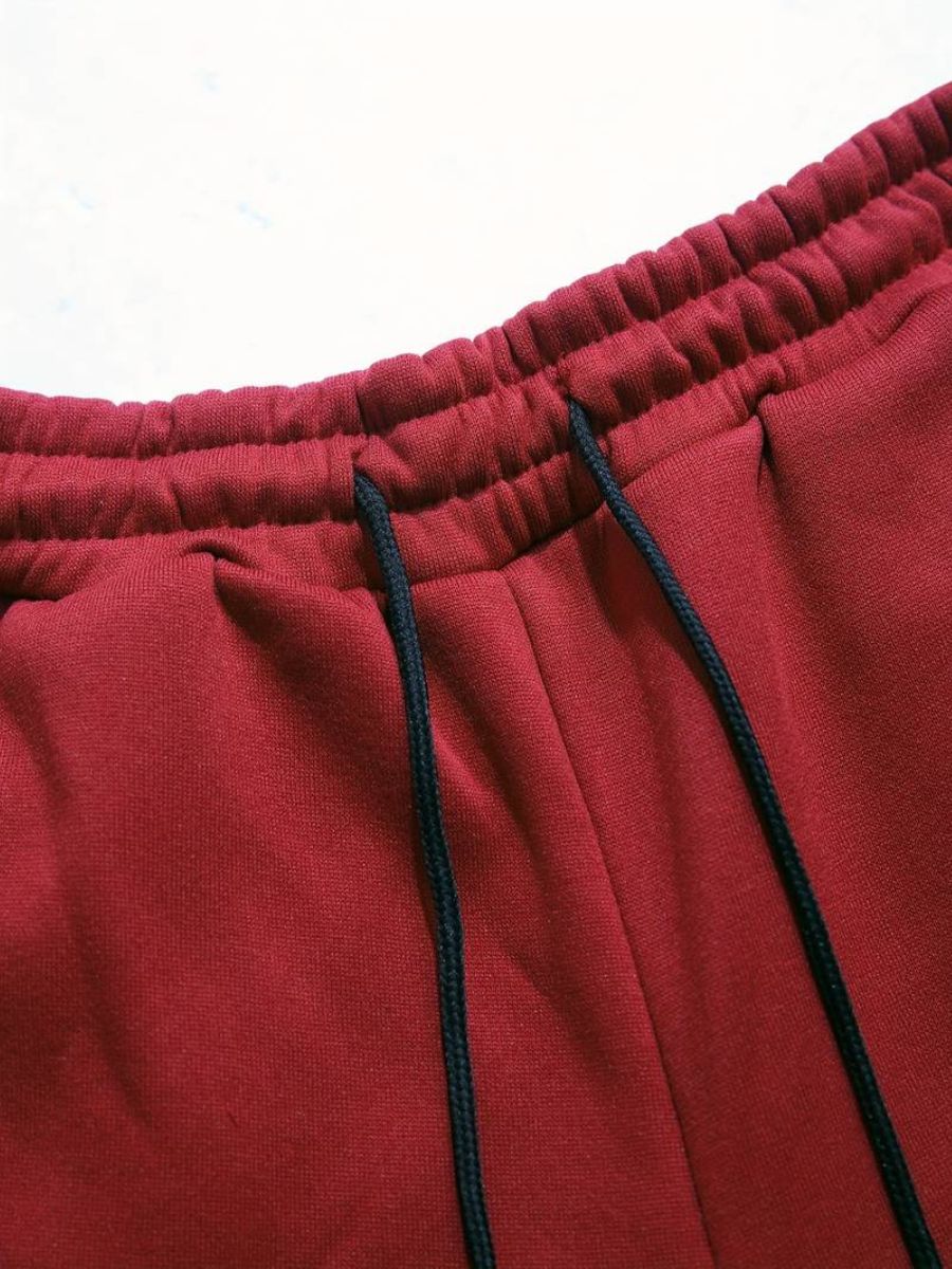 felpa con cappuccio e pantaloni da jogging con coulisse