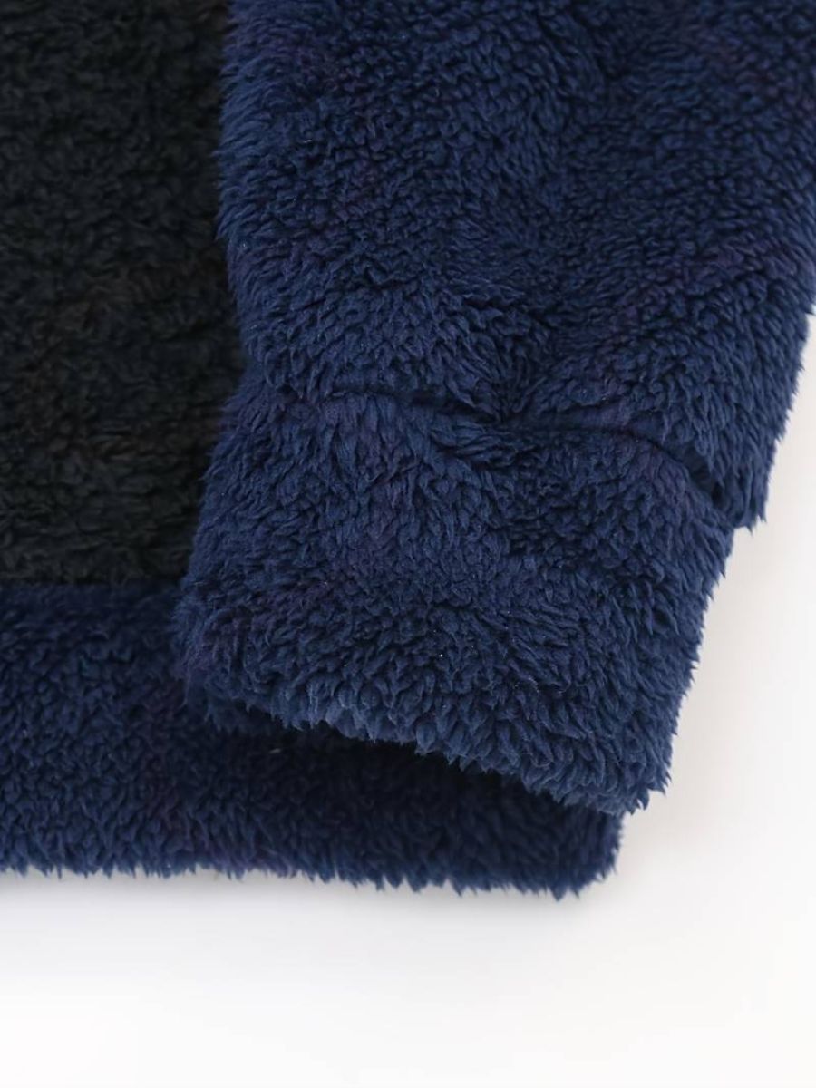 soffice felpa con cappuccio e pantaloni della tuta