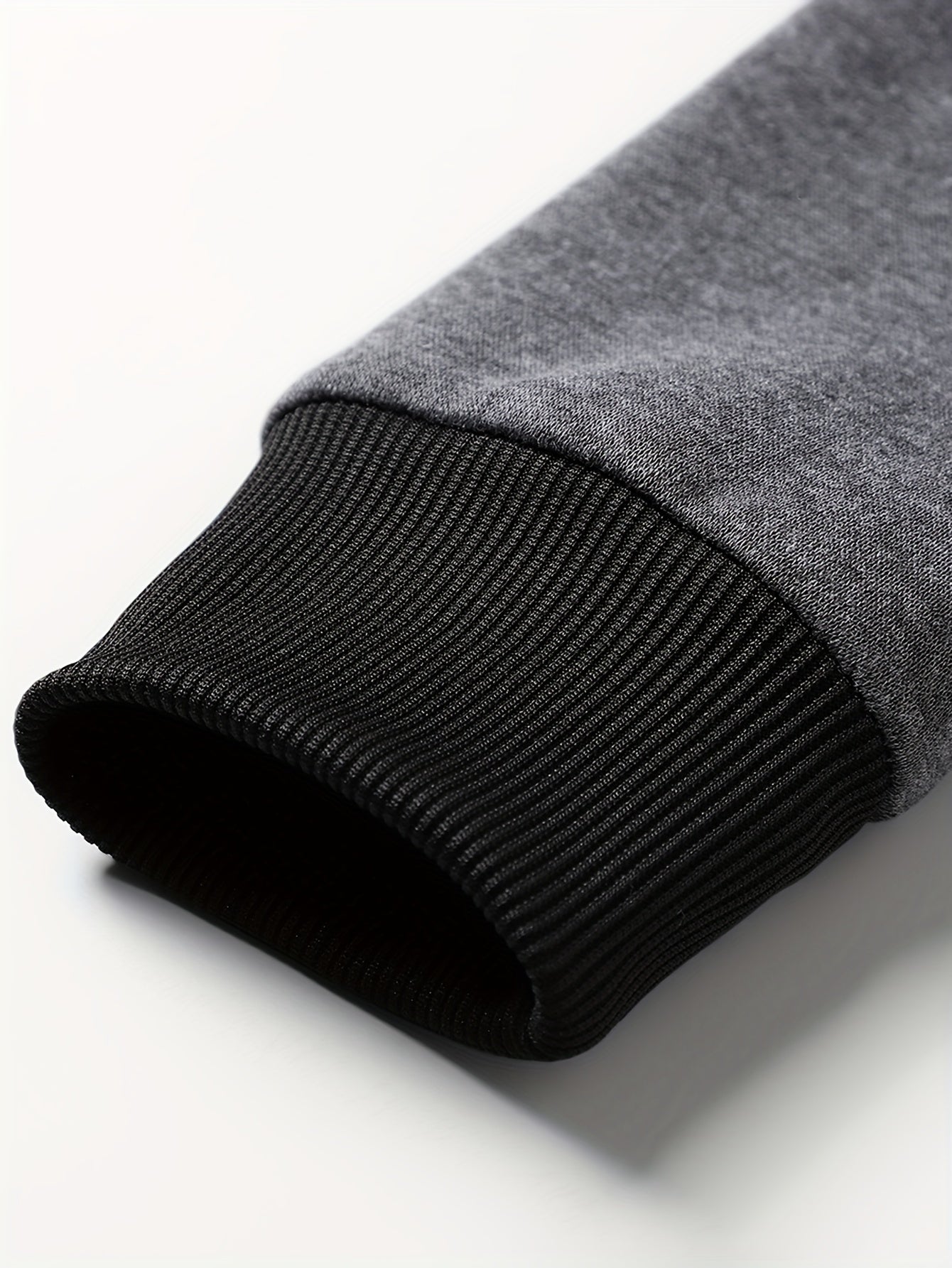 Felpa con cappuccio con collo alto