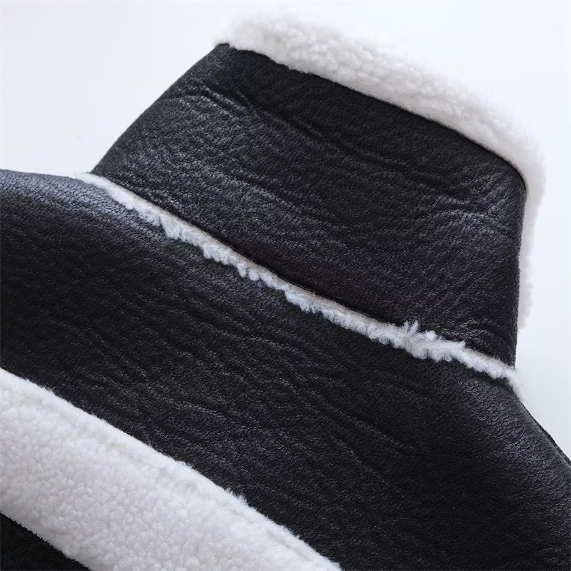 Cardigan nero con pelliccia per donna