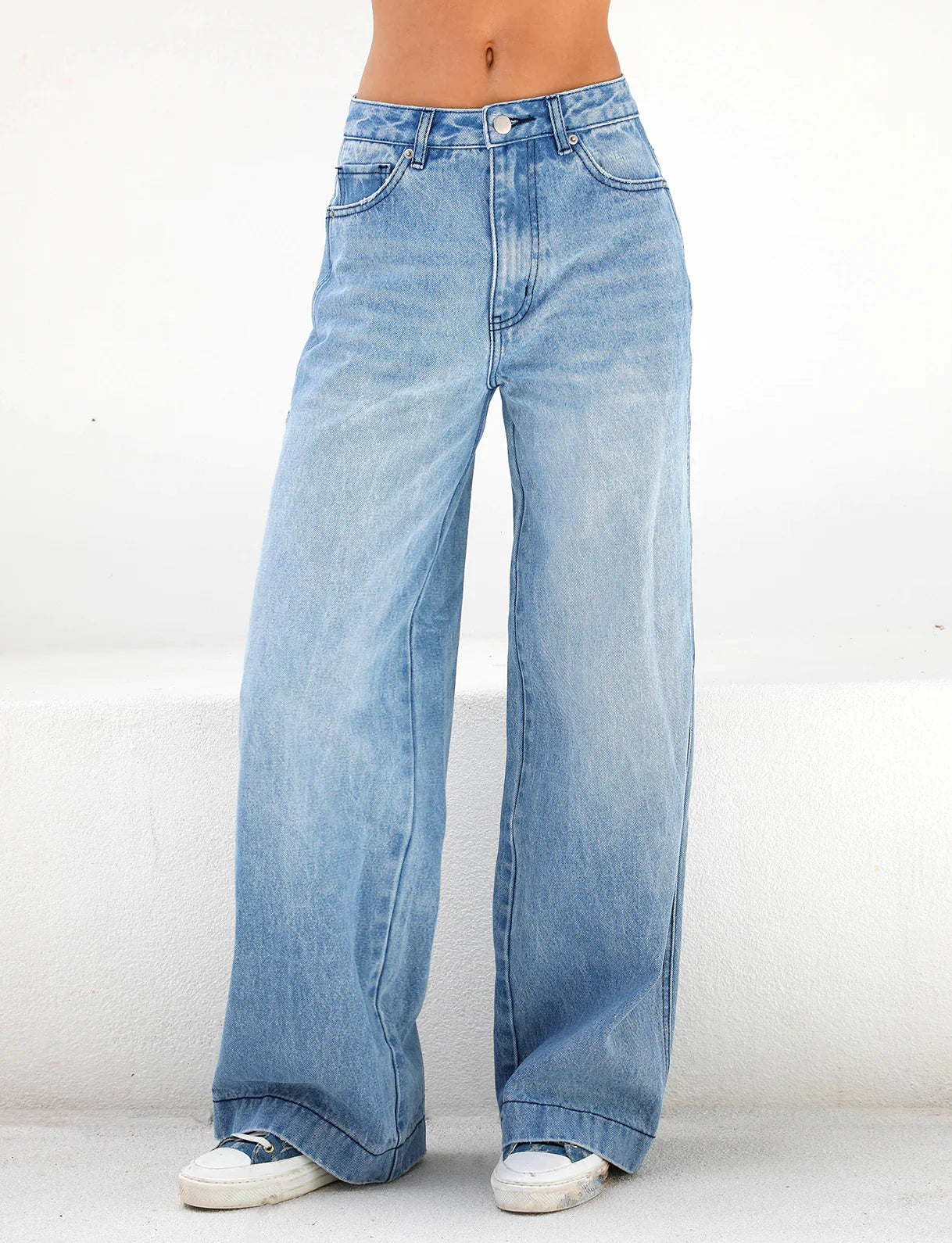 Jeans larghi a vita alta
