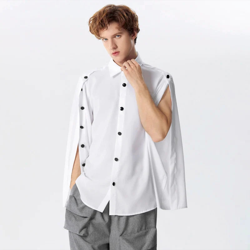 Camicia ampia con spacco sul rever e maniche lunghe e bottoni