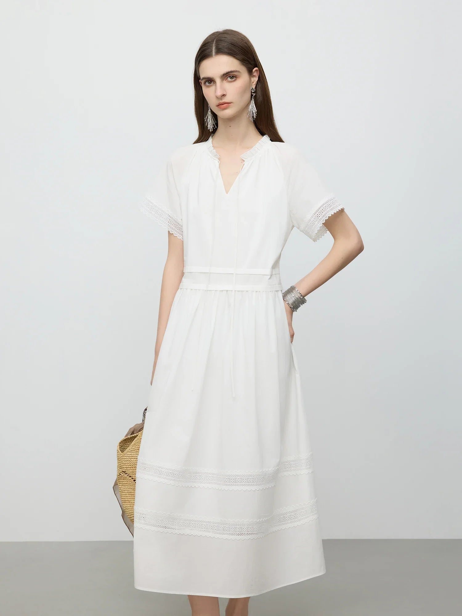 Abito lungo a maniche corte con patchWork in pizzo