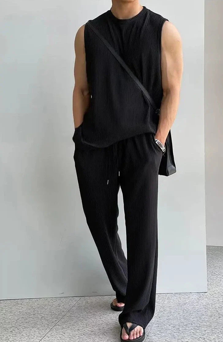 Canotta estiva senza maniche in maglia e pantaloni larghi