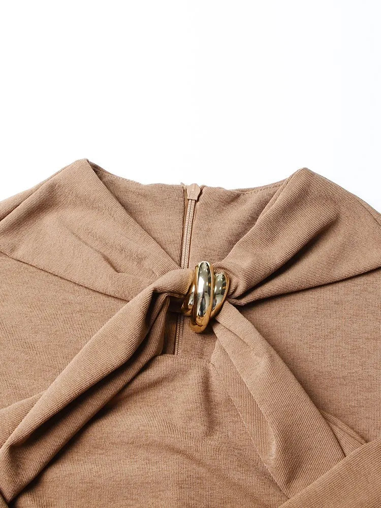 Abiti con paillettes divise in maglia incrociata