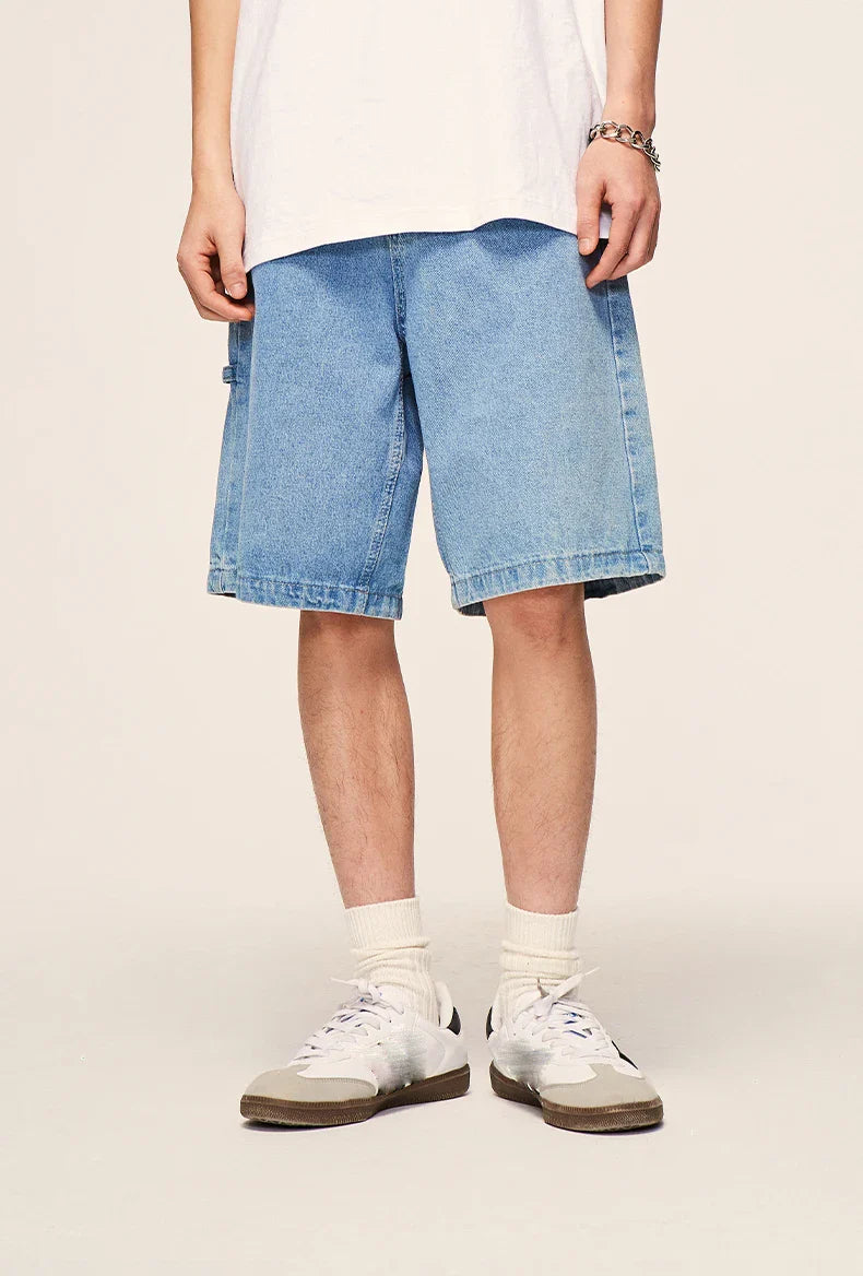 Shorts in denim lavato vintage con gamba dritta