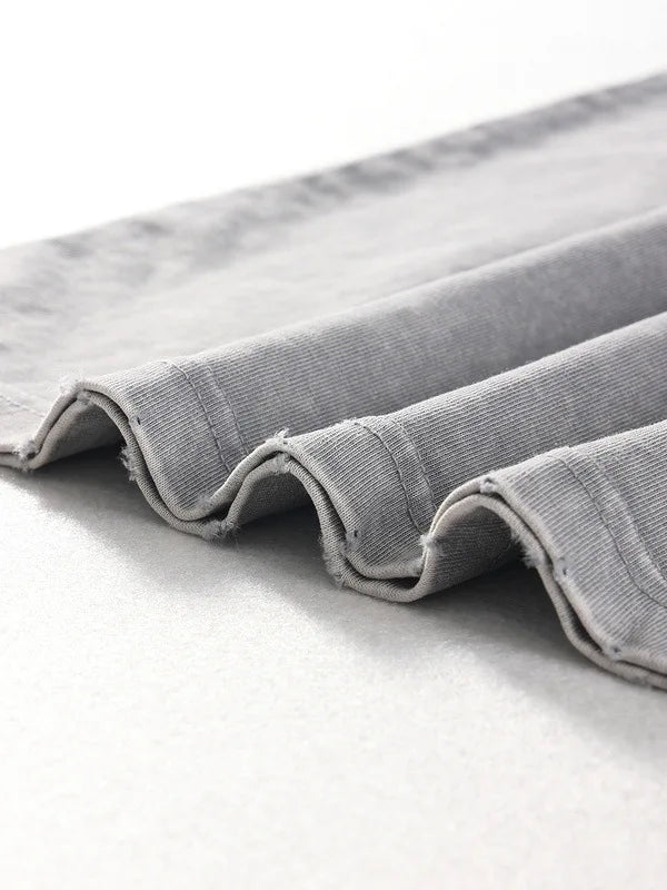 Gilet oversize senza maniche indossato