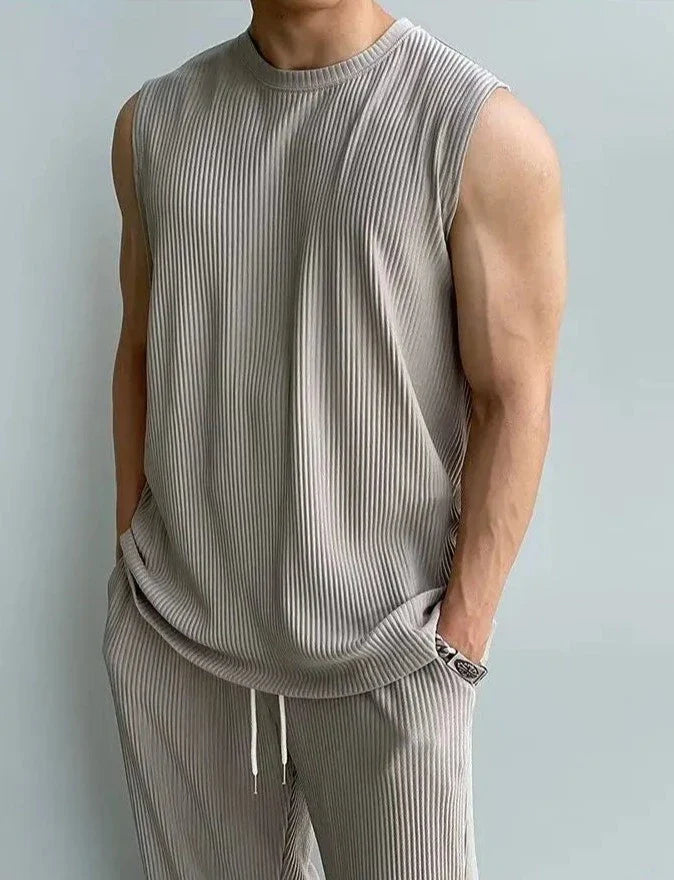 Canotta estiva senza maniche in maglia e pantaloni larghi