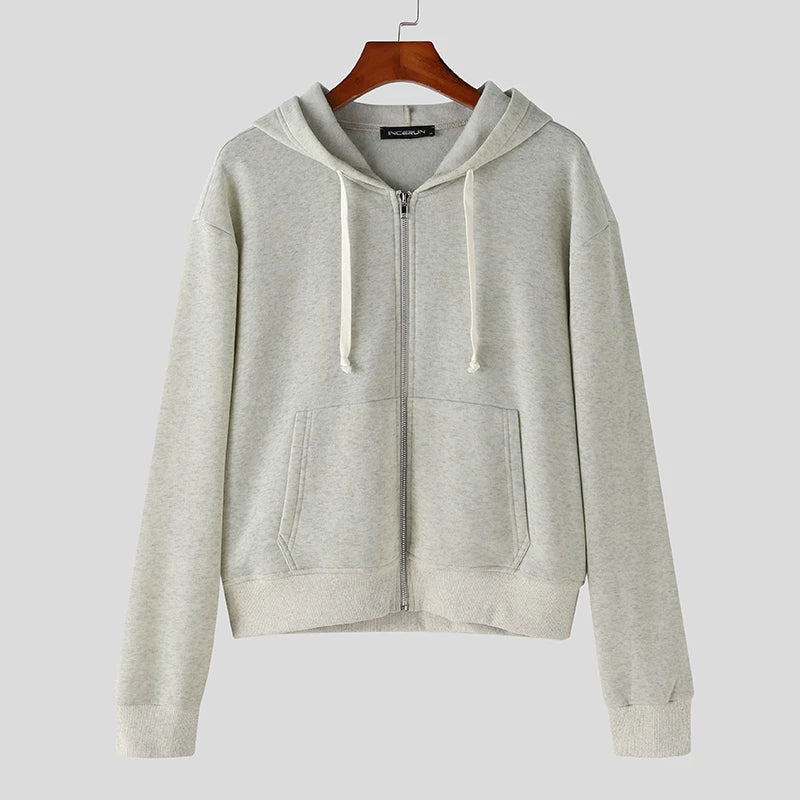 Felpa a maniche lunghe e pantaloncini con cappuccio