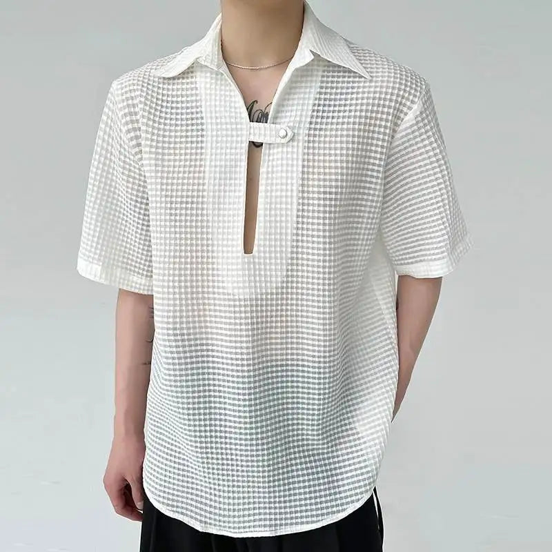 Camicia rigata con maniche lunghe e revers