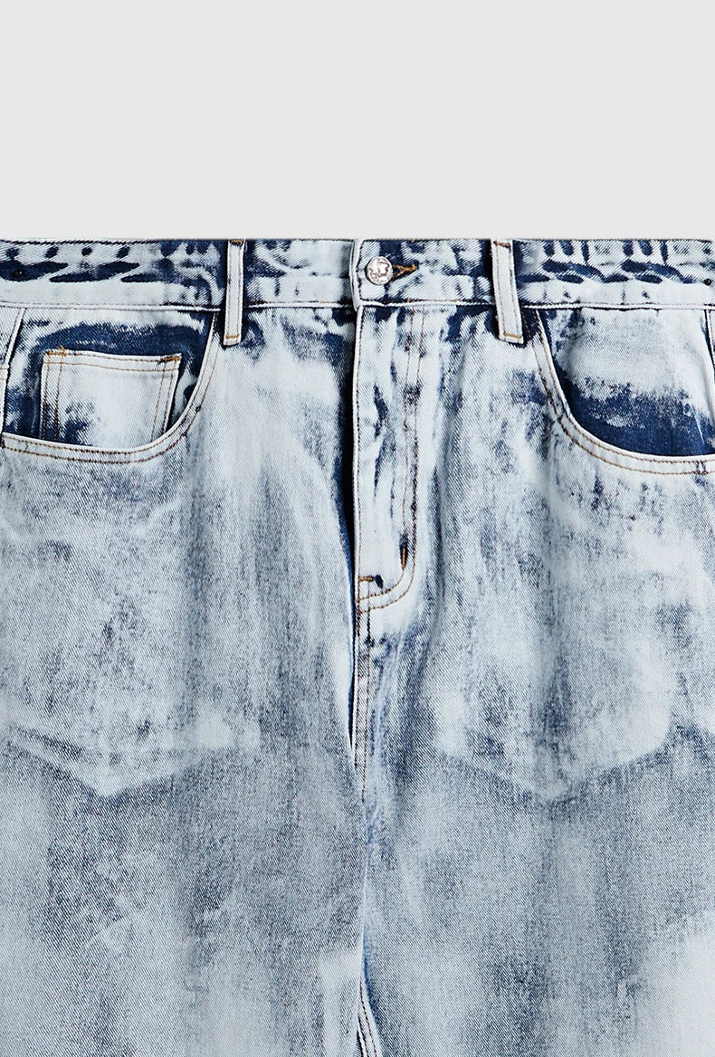 Jeans a gamba ampia lavati con tintura sfumata