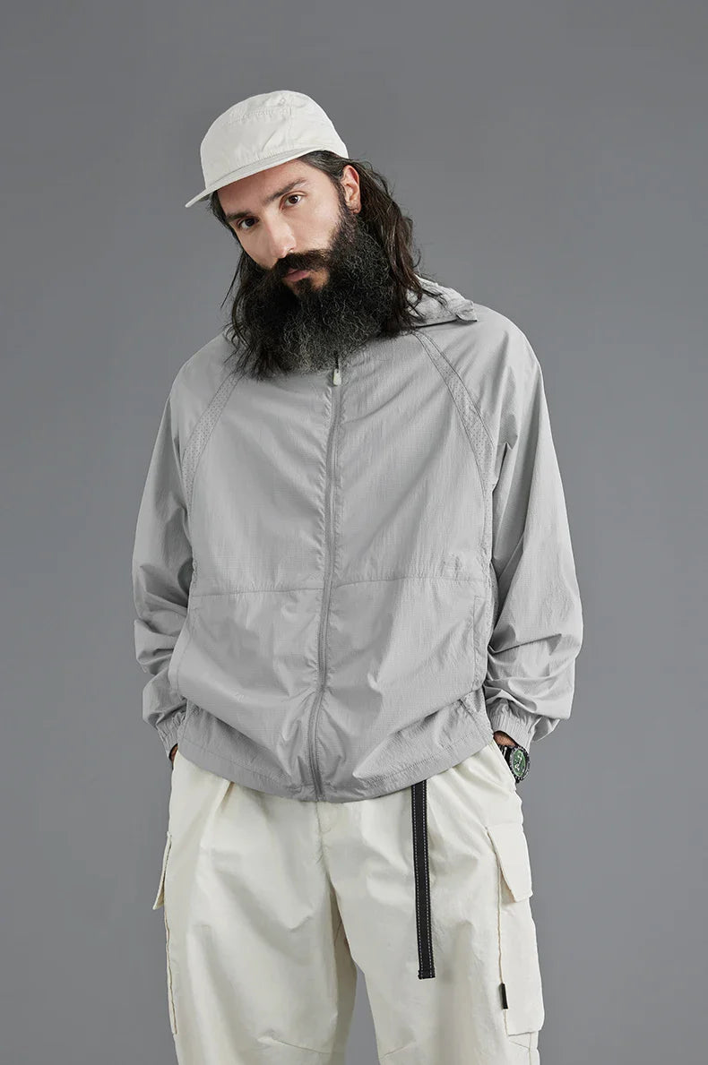 Giacca estiva traspirante con cappuccio per escursionismo all'aperto