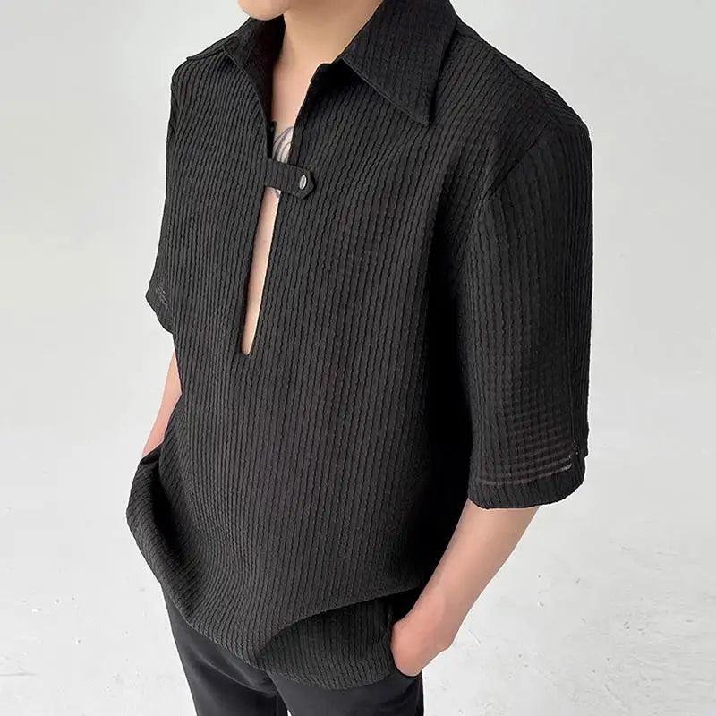 Camicia rigata con maniche lunghe e revers