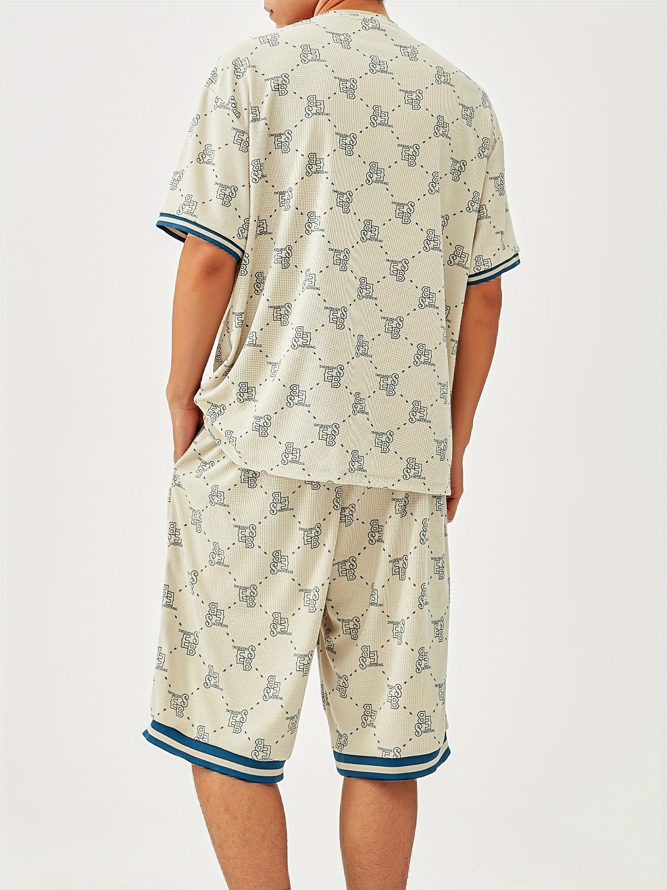 T-shirt e pantaloncini con stampa motivo lettere