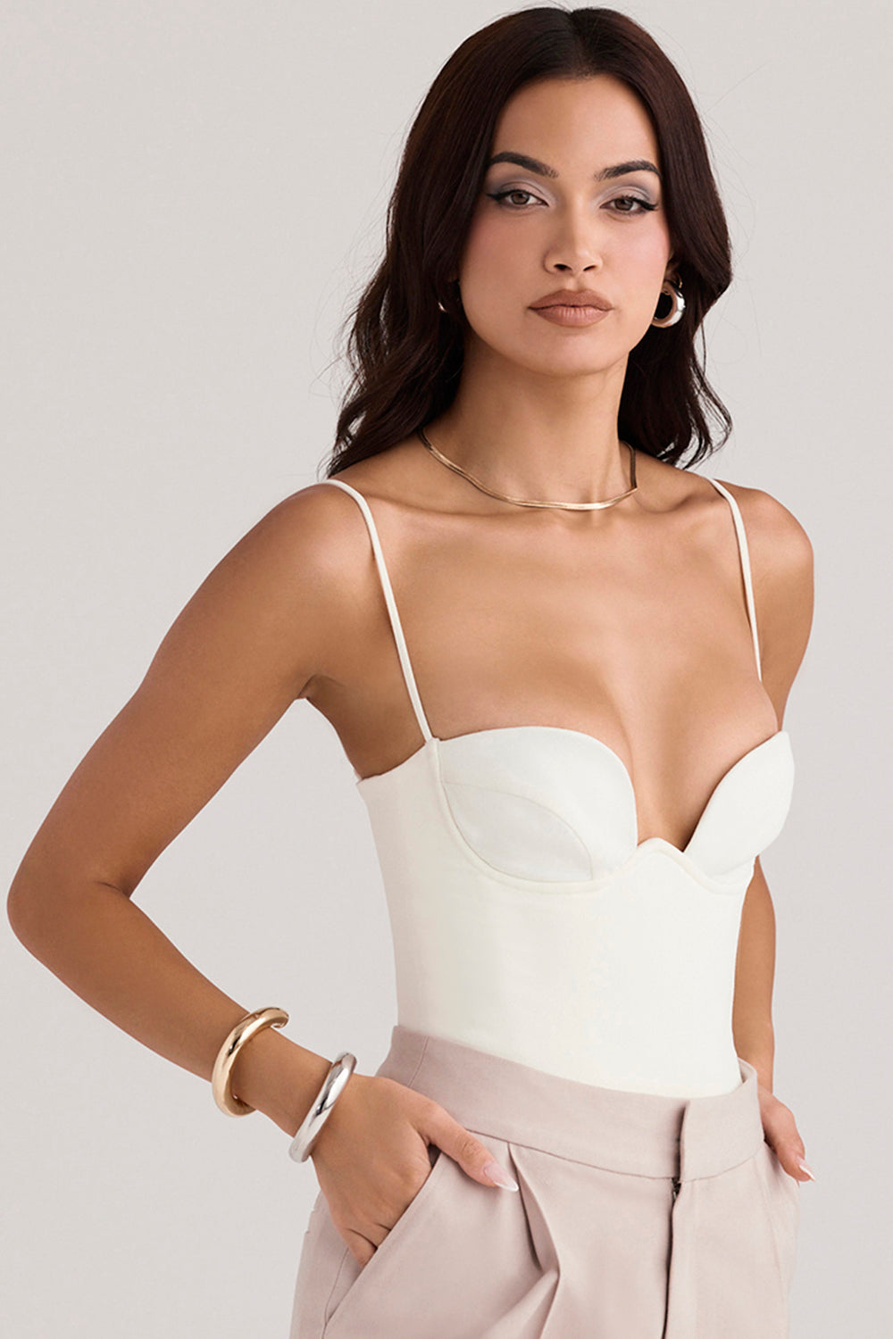 Body color avorio con ferretto