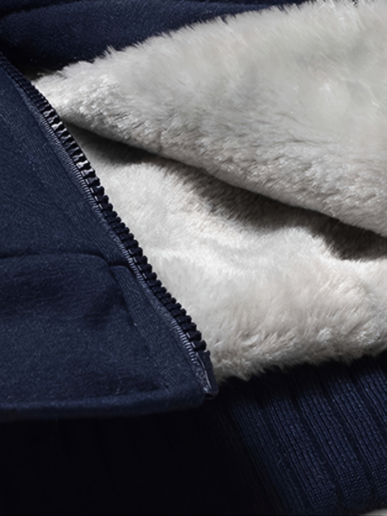 Felpa con cappuccio in pelliccia sintetica