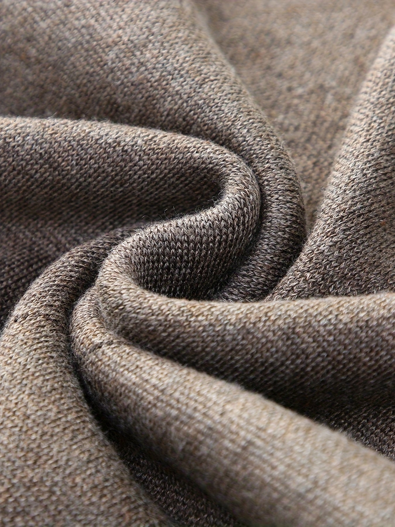 Maglione lavorato a maglia larga