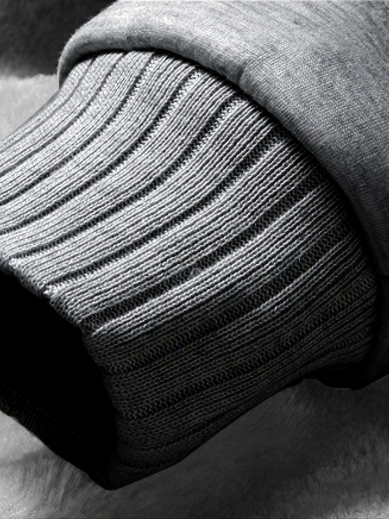 Felpa con cappuccio in pelliccia sintetica