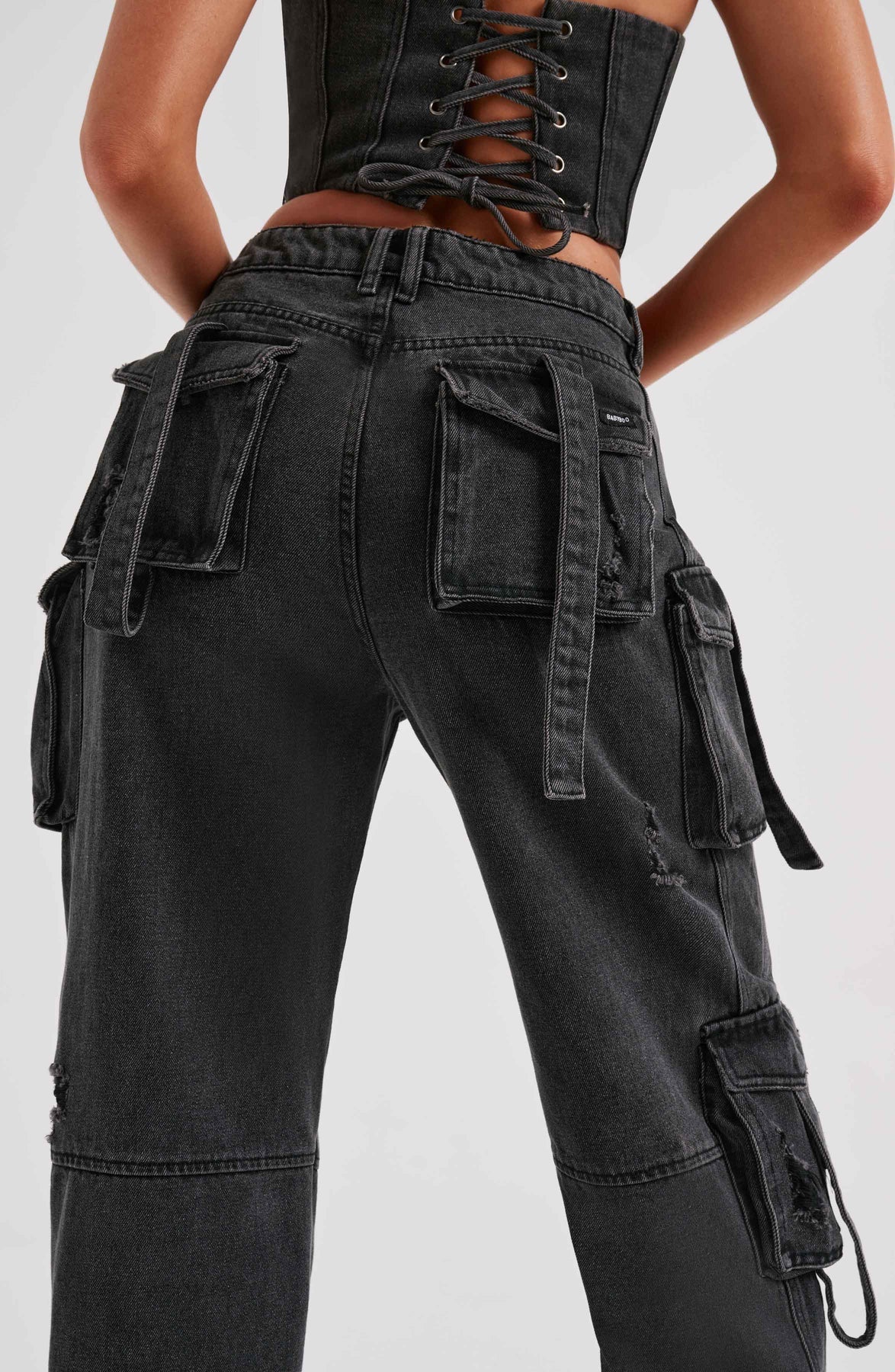 Set corsetto in denim e pantaloni cargo