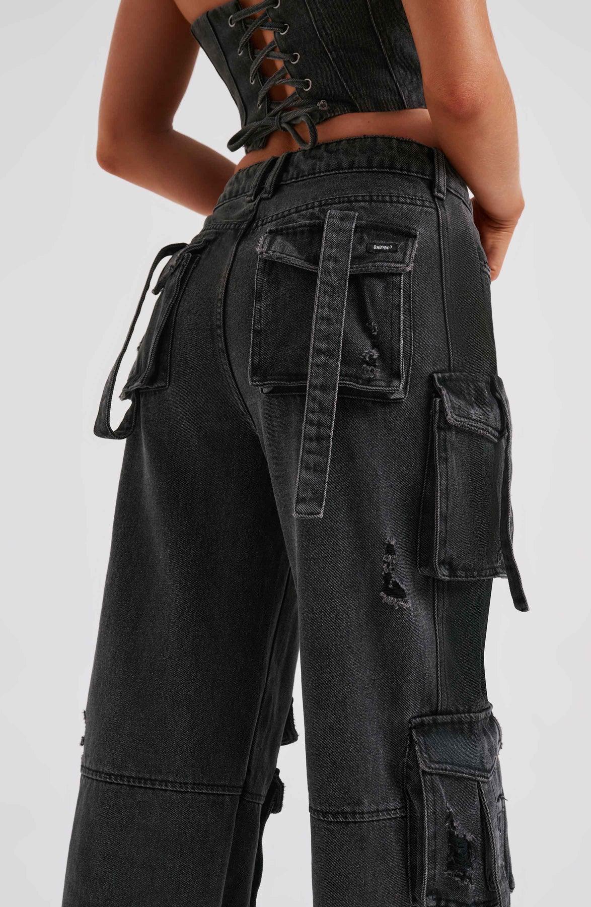 Set corsetto in denim e pantaloni cargo