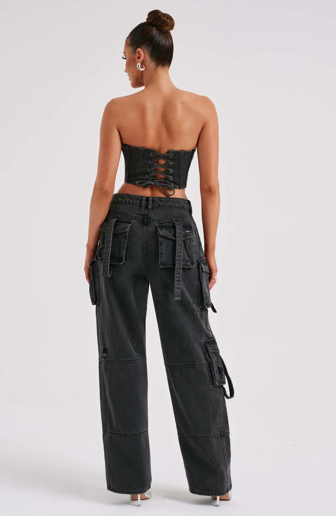 Set corsetto in denim e pantaloni cargo