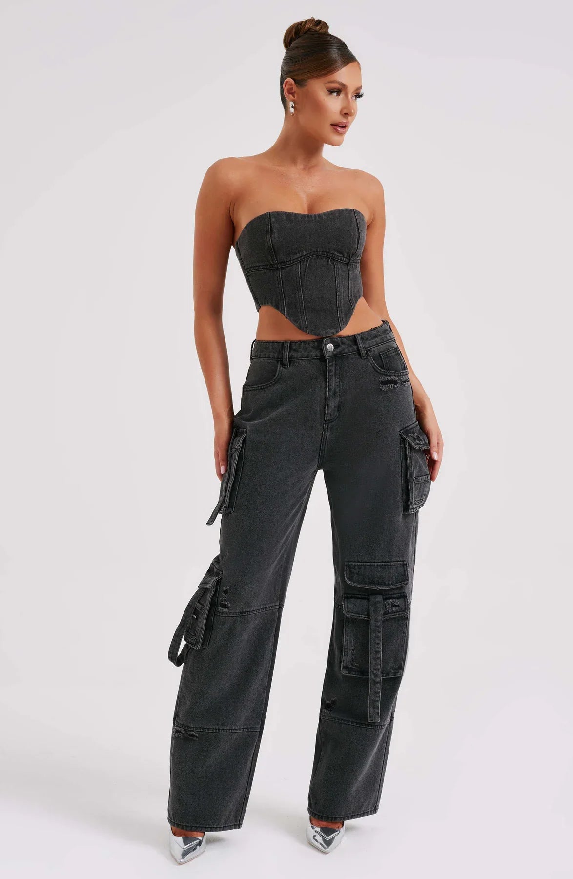 Set corsetto in denim e pantaloni cargo