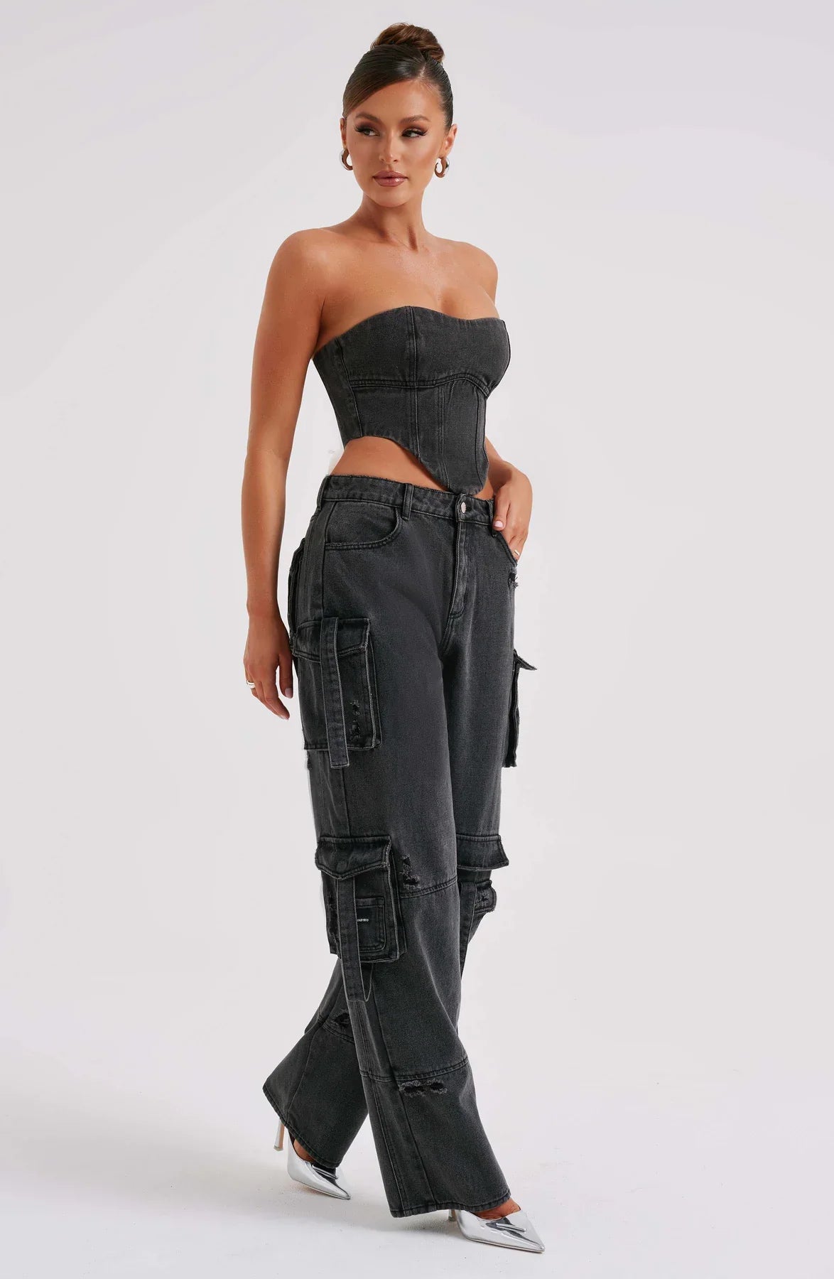 Set corsetto in denim e pantaloni cargo