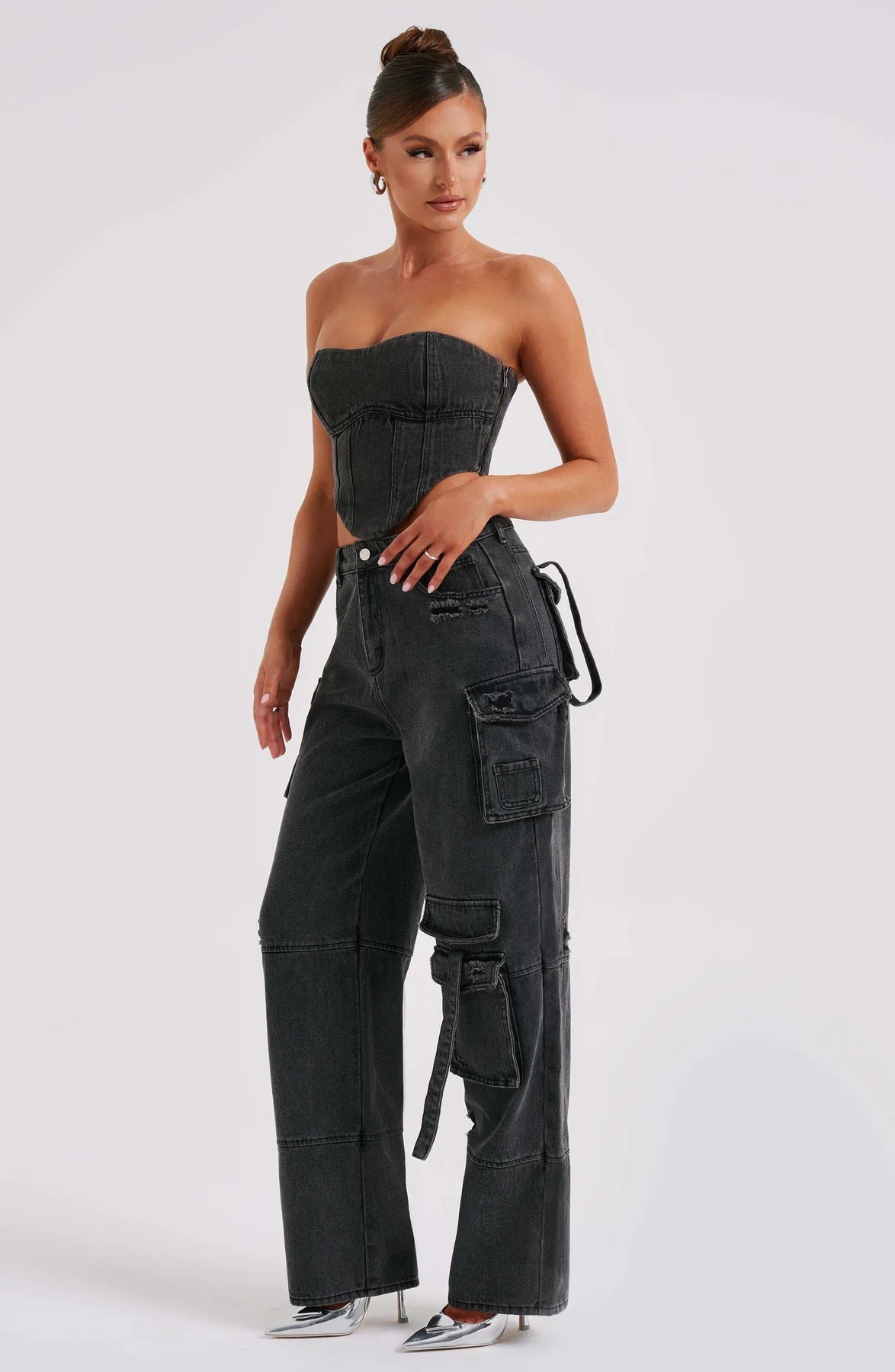 Set corsetto in denim e pantaloni cargo