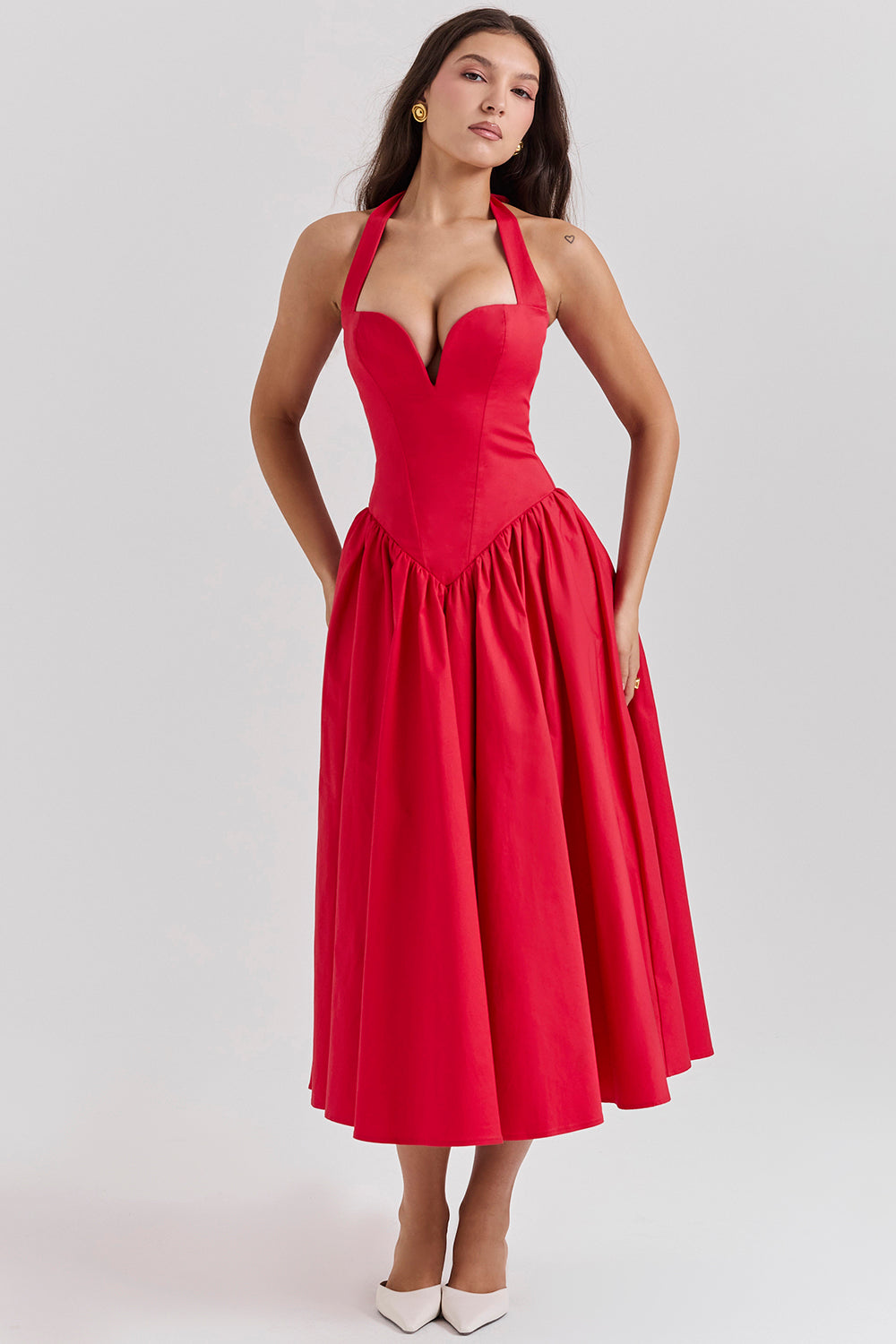 Abito midi con scollo all'americana