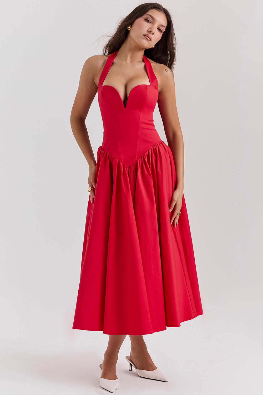 Abito midi con scollo all'americana