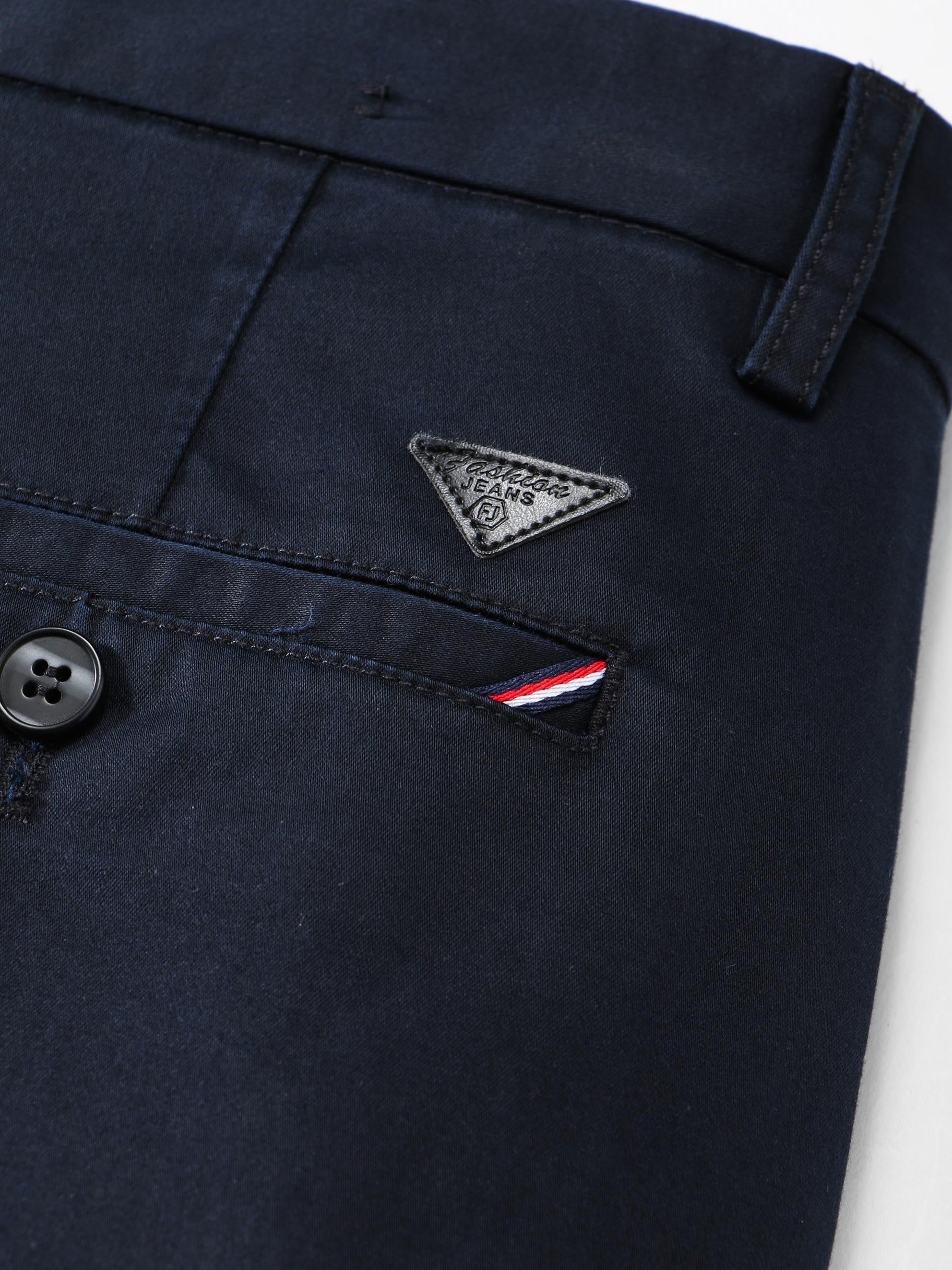 Pantaloni classici da uomo leggermente elasticizzati