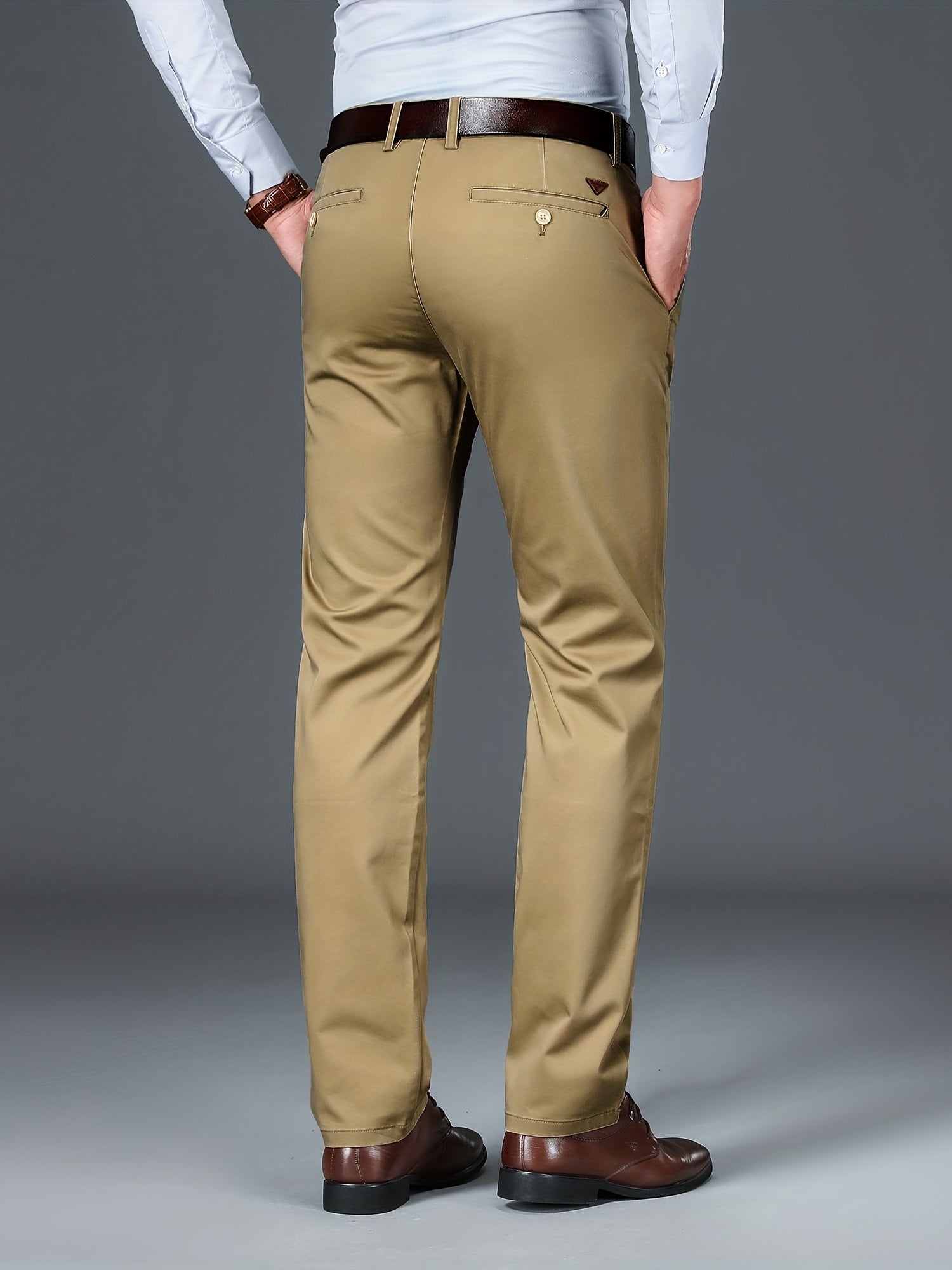 Pantaloni classici da uomo leggermente elasticizzati